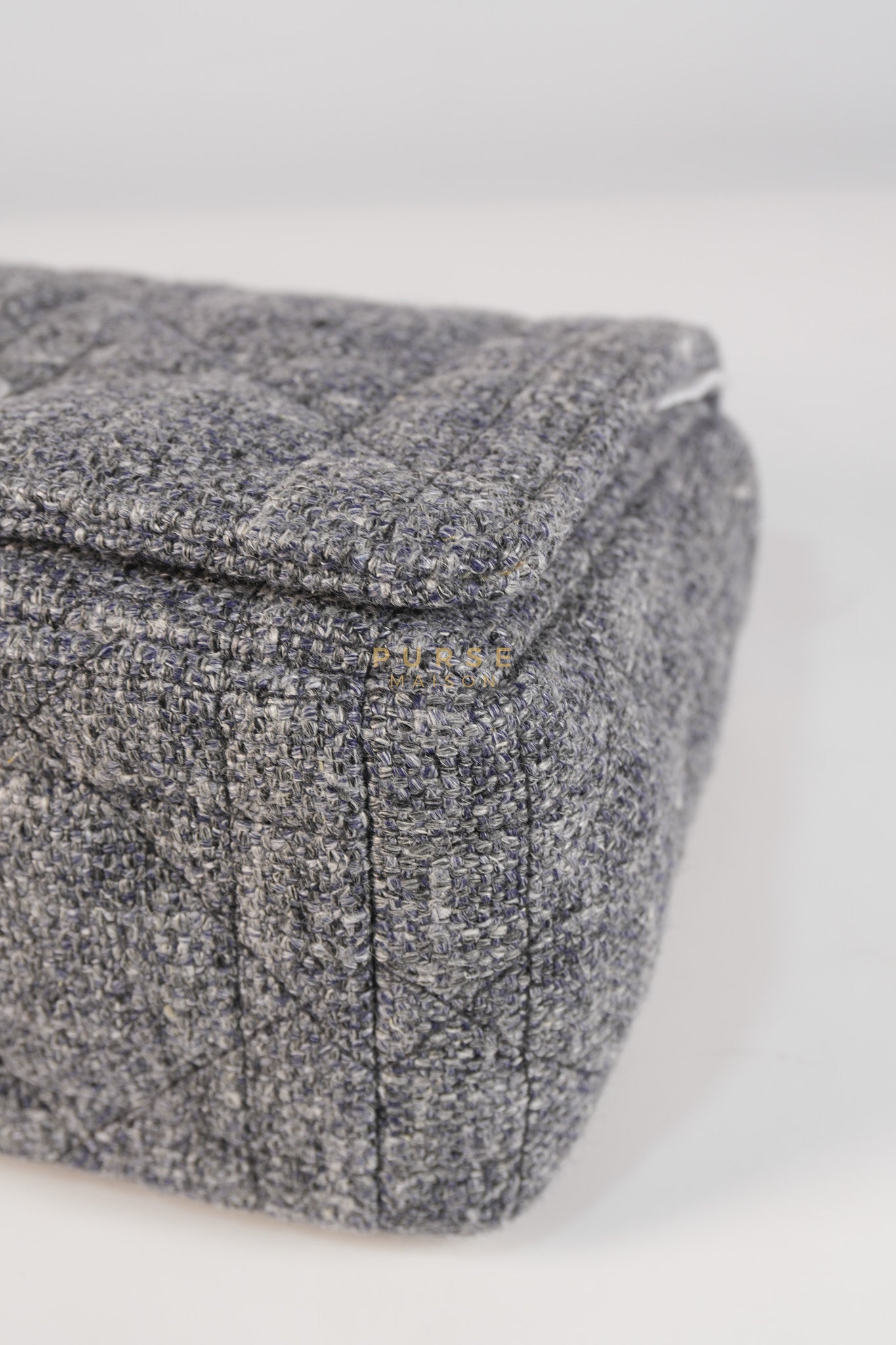 Caro Bag Medium in Macrocannage Quilted Linen | Purse Maison Luxury Bags Shop