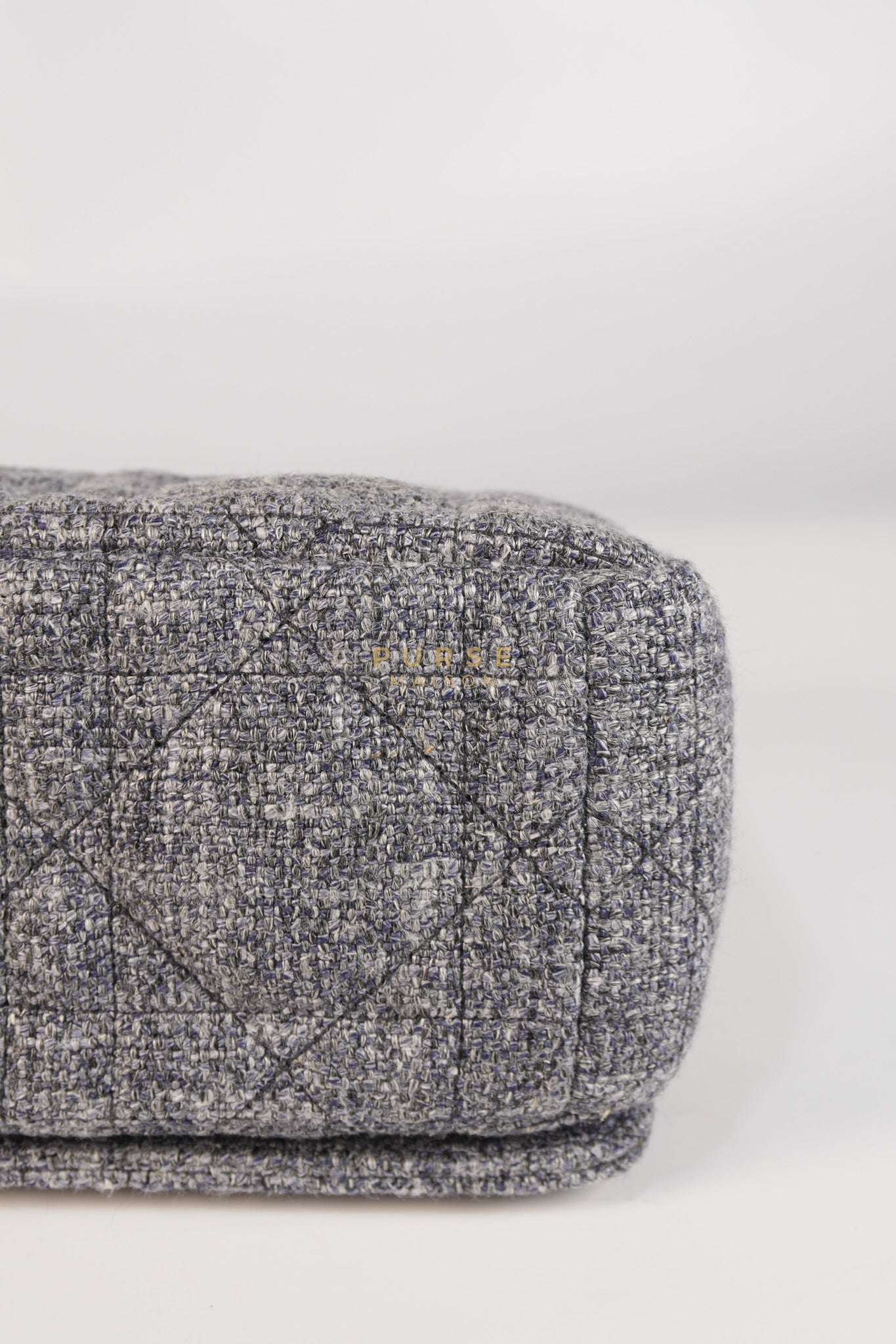 Caro Bag Medium in Macrocannage Quilted Linen | Purse Maison Luxury Bags Shop