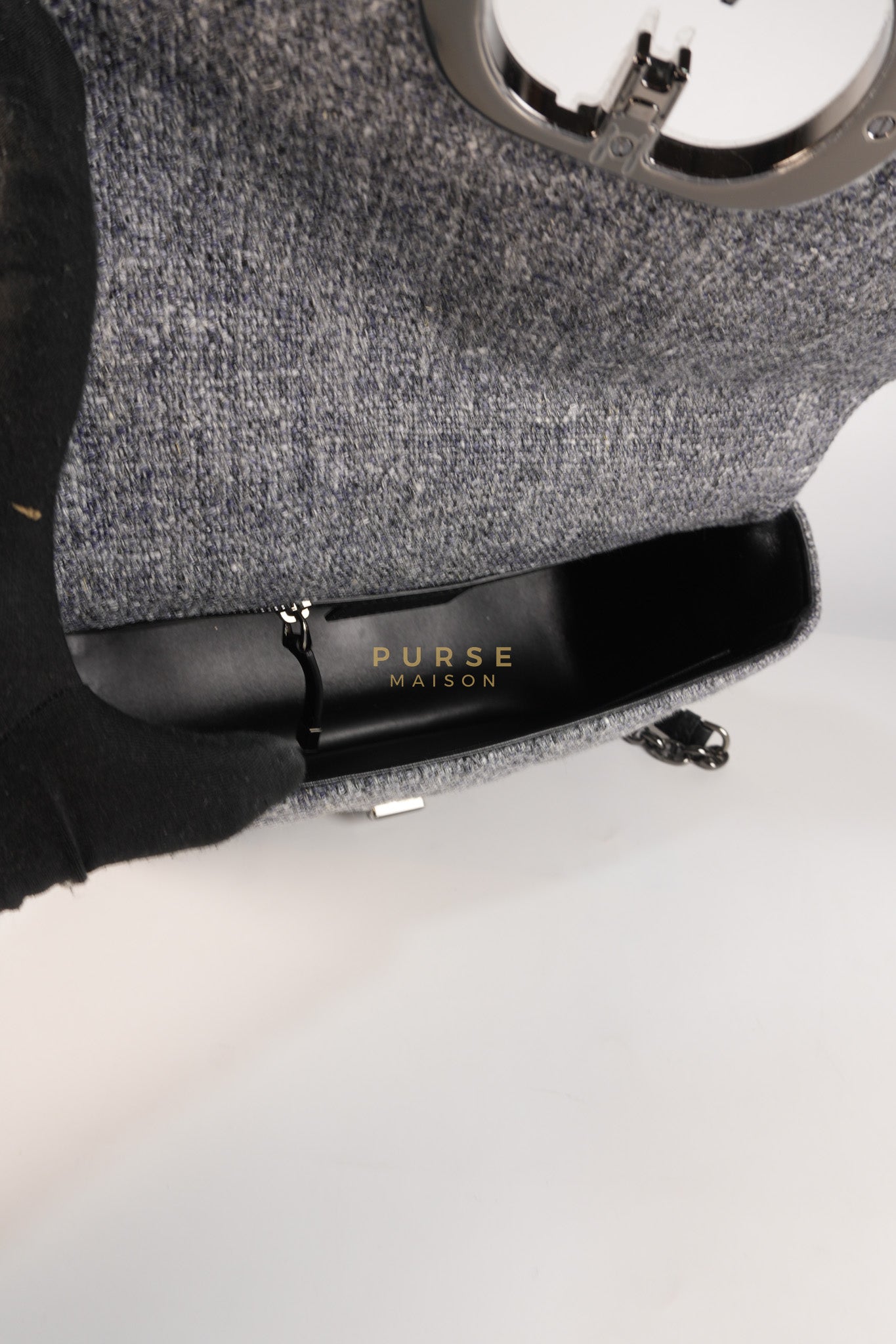 Caro Bag Medium in Macrocannage Quilted Linen | Purse Maison Luxury Bags Shop