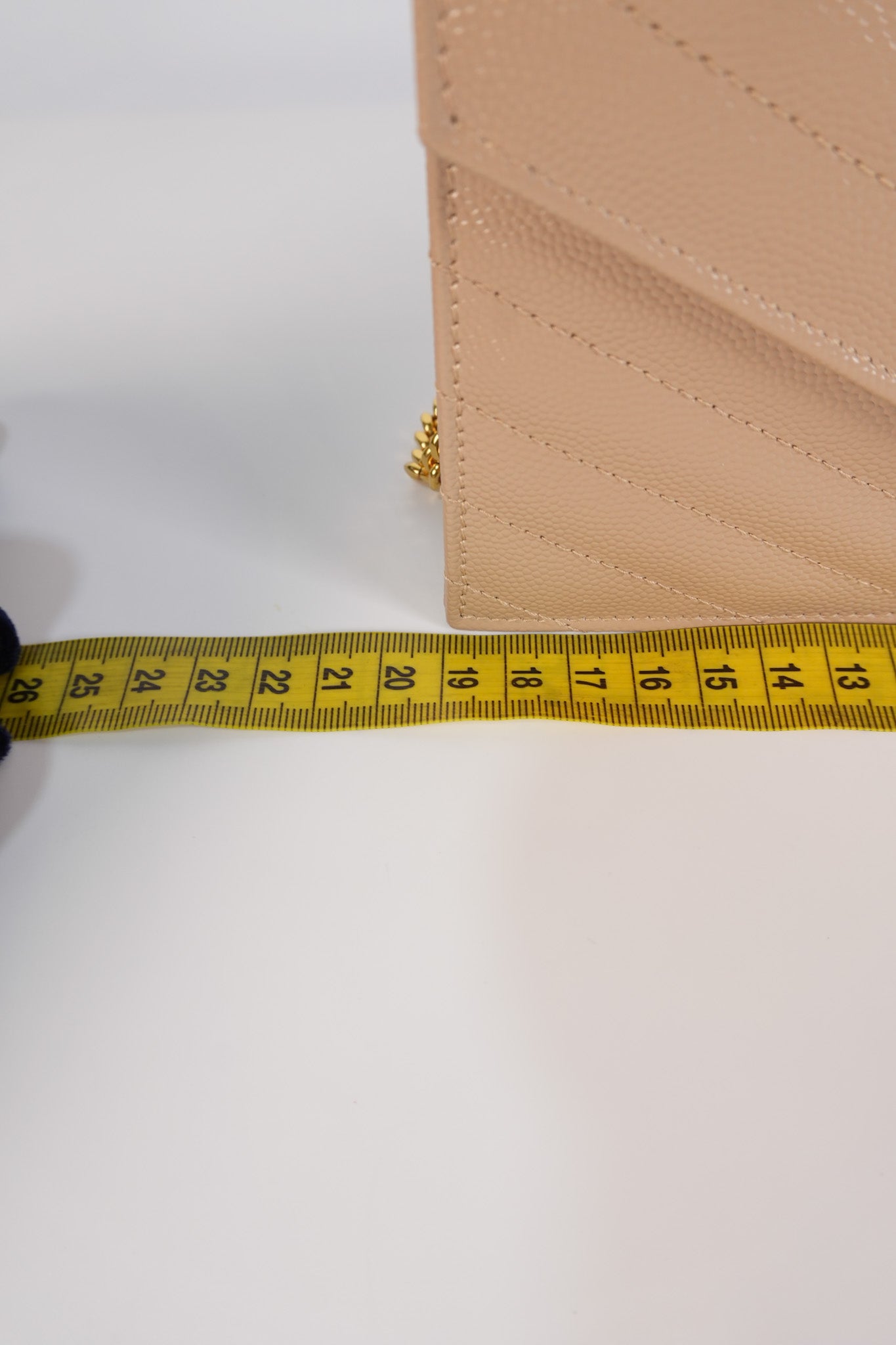 Cassandre Wallet on Chain (WOC) in Beige Grained Calfskin Leather | Purse Maison Luxury Bags Shop