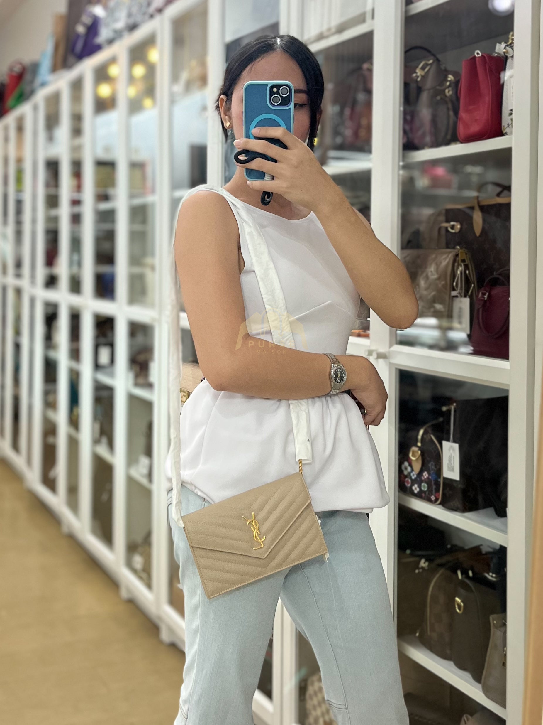 Cassandre Wallet on Chain (WOC) in Beige Grained Calfskin Leather | Purse Maison Luxury Bags Shop