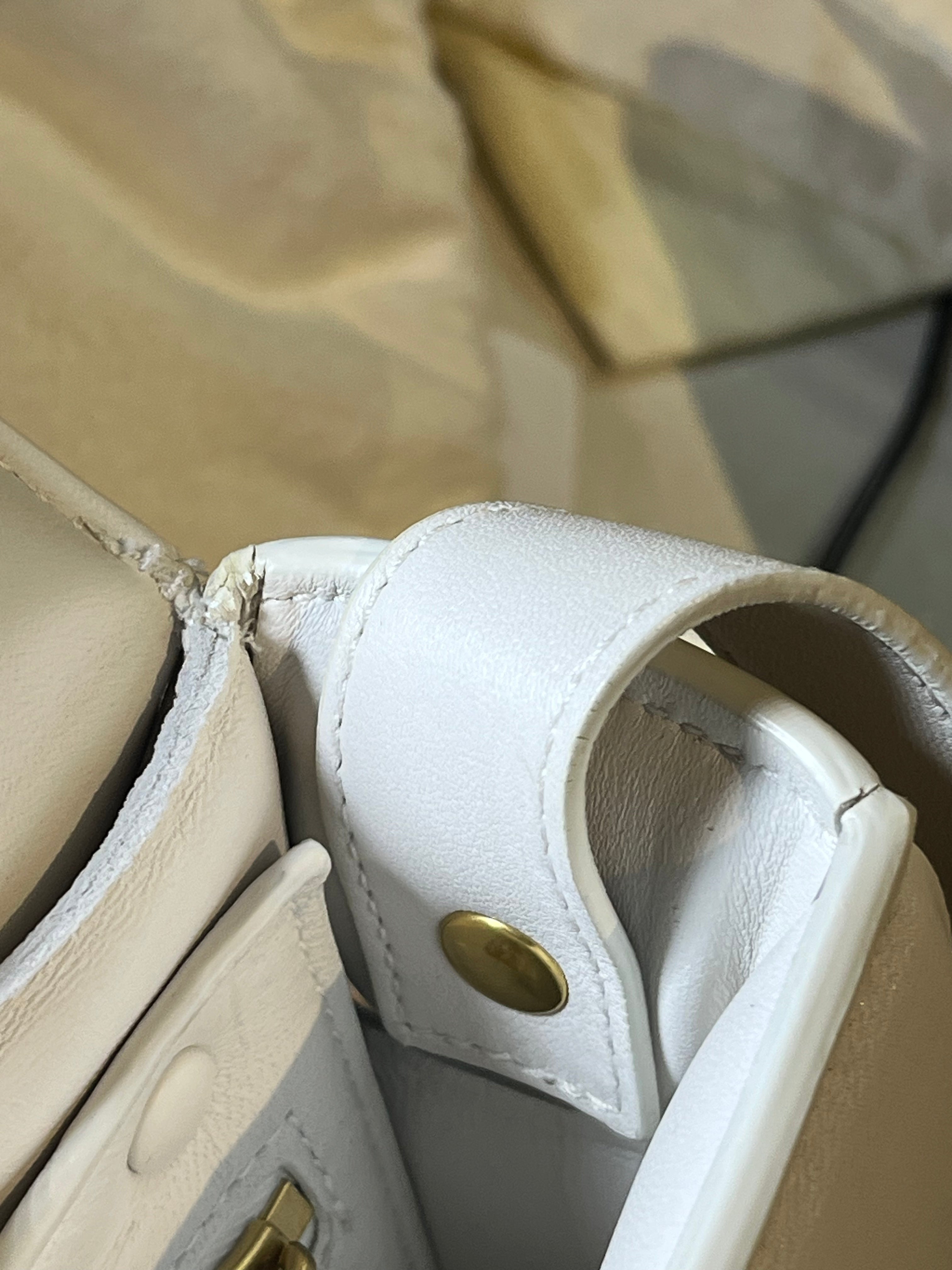 Cassette Padded in Off-white Intrecciato Leather Crossbody Bag | Purse Maison Luxury Bags Shop