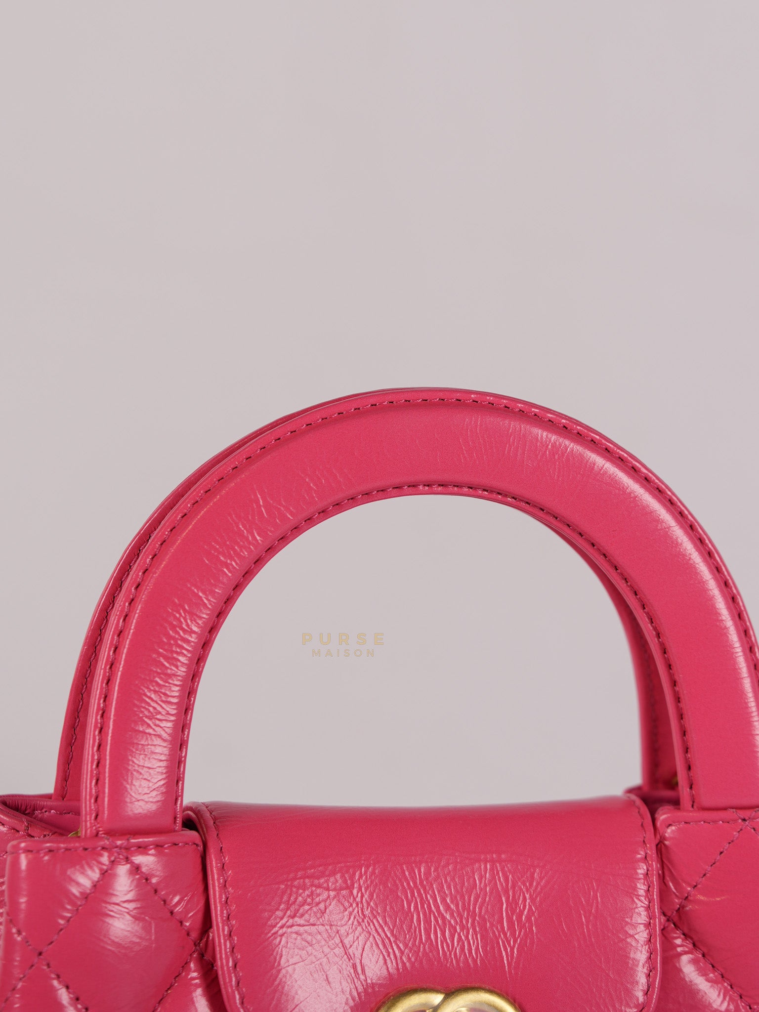 CC Kelly Small Fuchsia Shiny Calfskin Leather and Aged Gold Hardware (Microchip) | Purse Maison Luxury Bags Shop