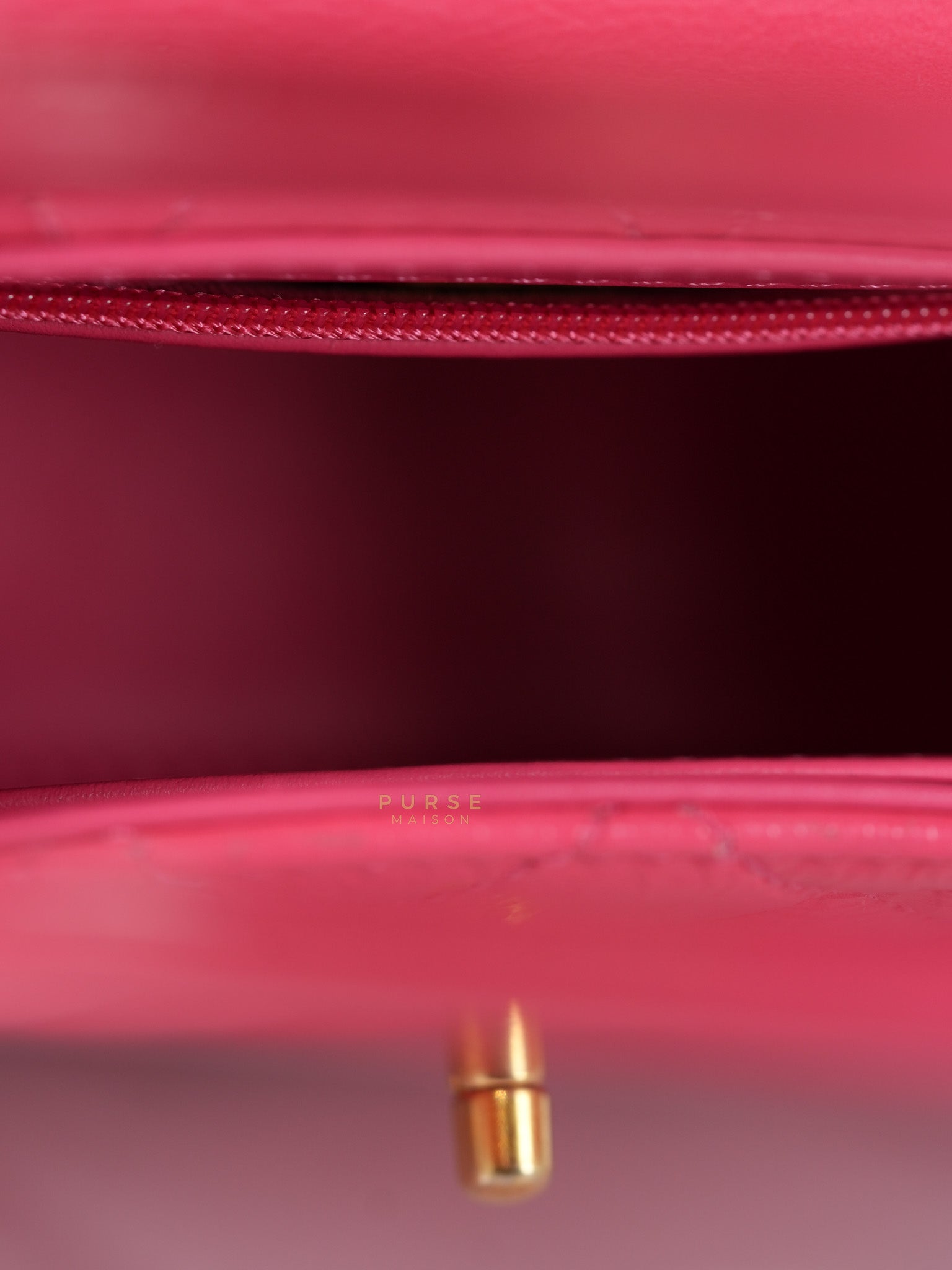 CC Kelly Small Fuchsia Shiny Calfskin Leather and Aged Gold Hardware (Microchip) | Purse Maison Luxury Bags Shop