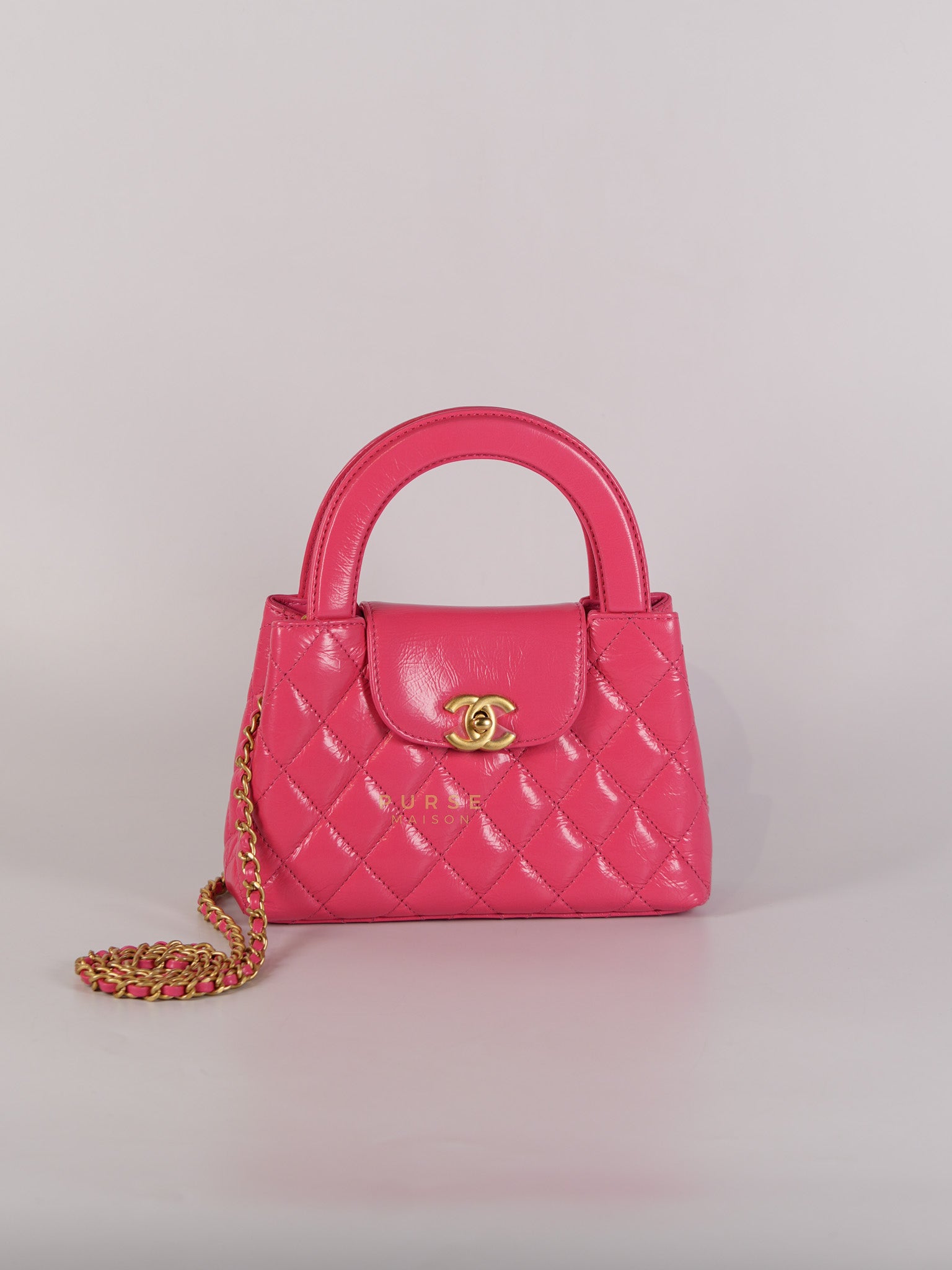 CC Kelly Small Fuchsia Shiny Calfskin Leather and Aged Gold Hardware (Microchip) | Purse Maison Luxury Bags Shop