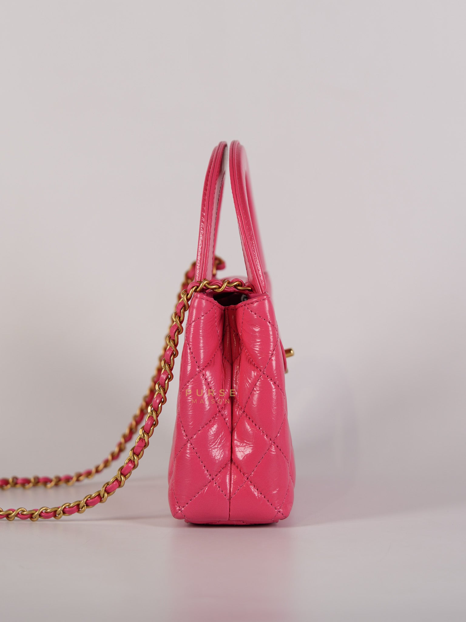 CC Kelly Small Fuchsia Shiny Calfskin Leather and Aged Gold Hardware (Microchip) | Purse Maison Luxury Bags Shop