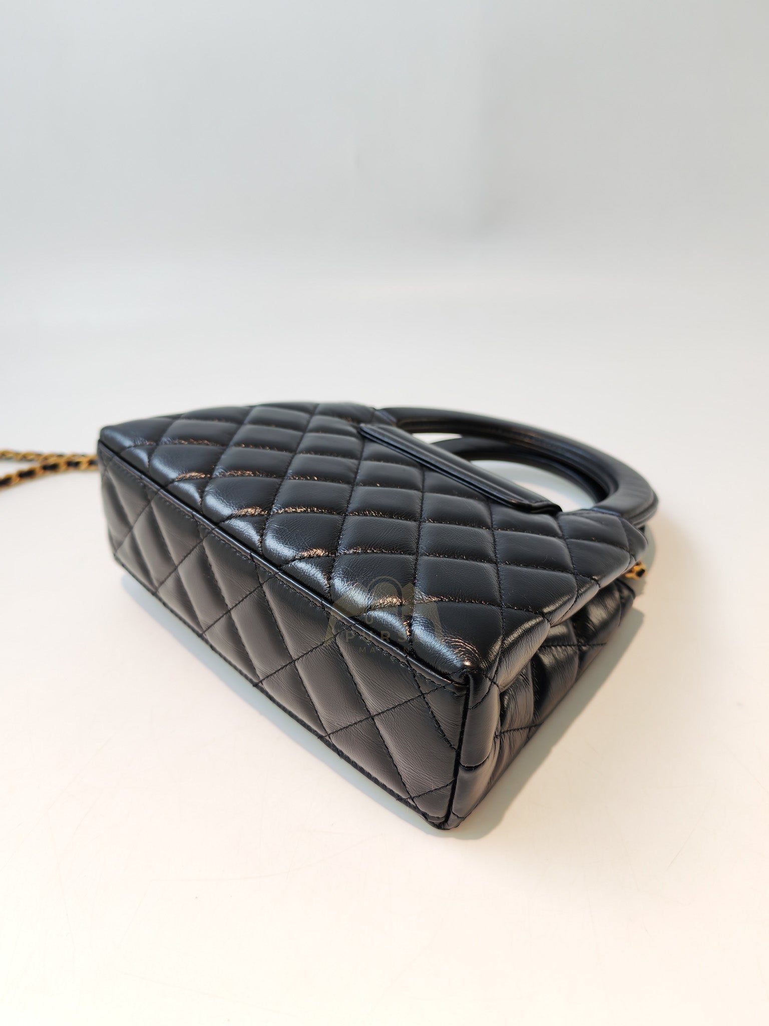 CC Kelly Small Shopping Bag Black Calfskin and Aged Gold Hardware (Microchip) | Purse Maison Luxury Bags Shop