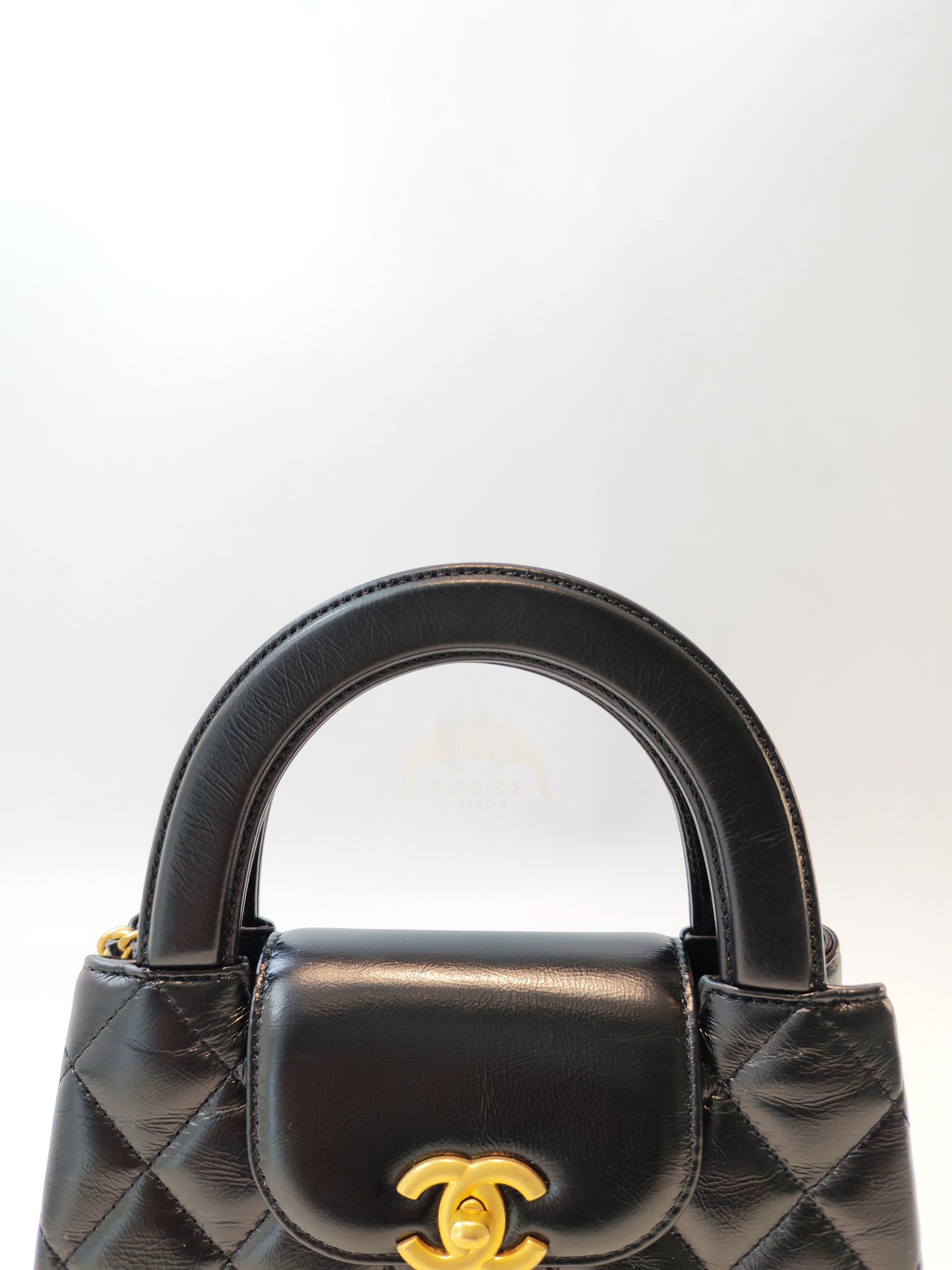 CC Kelly Small Shopping Bag Black Calfskin and Aged Gold Hardware (Microchip) | Purse Maison Luxury Bags Shop