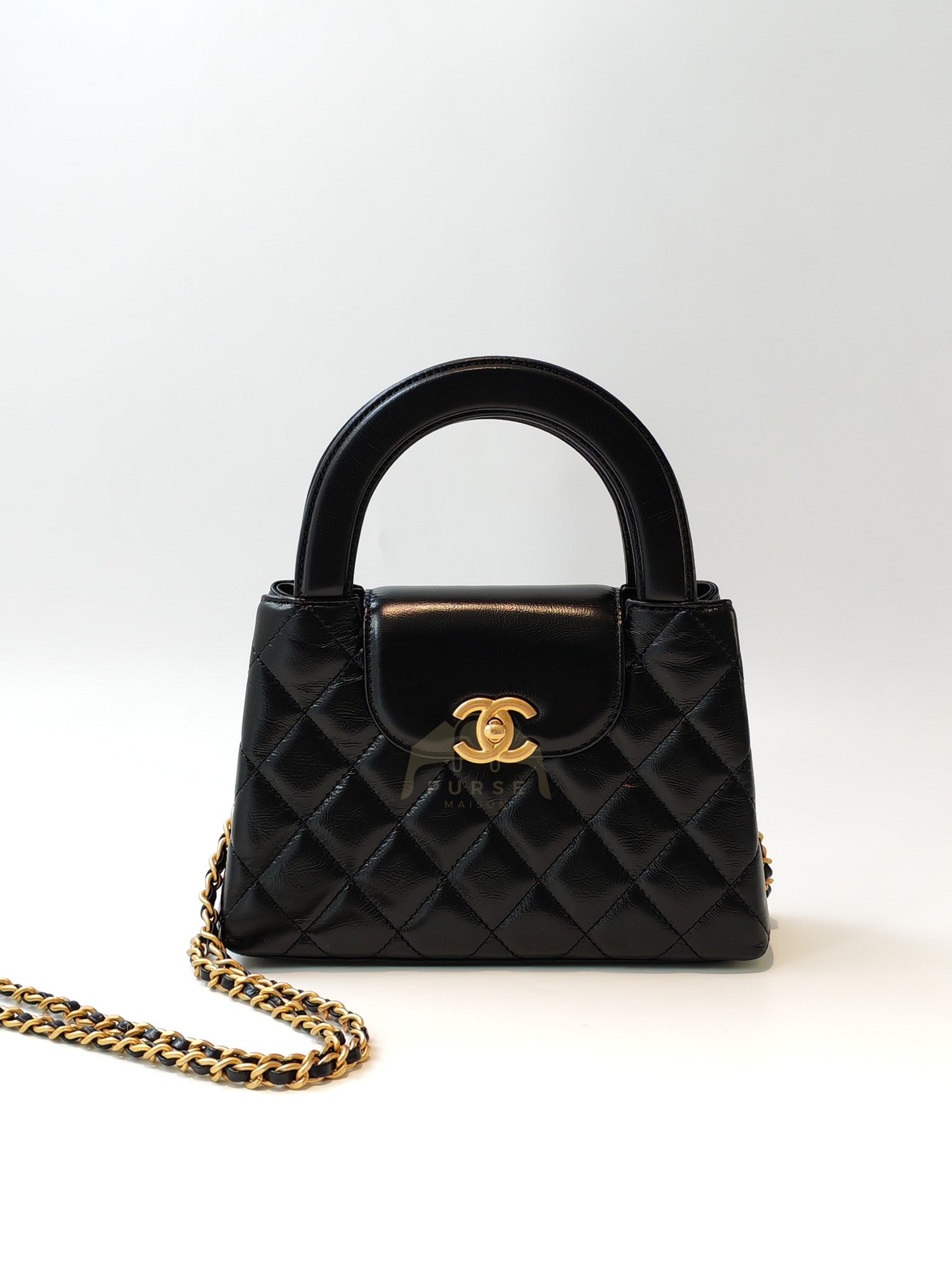 CC Kelly Small Shopping Bag Black Calfskin and Aged Gold Hardware (Microchip) | Purse Maison Luxury Bags Shop