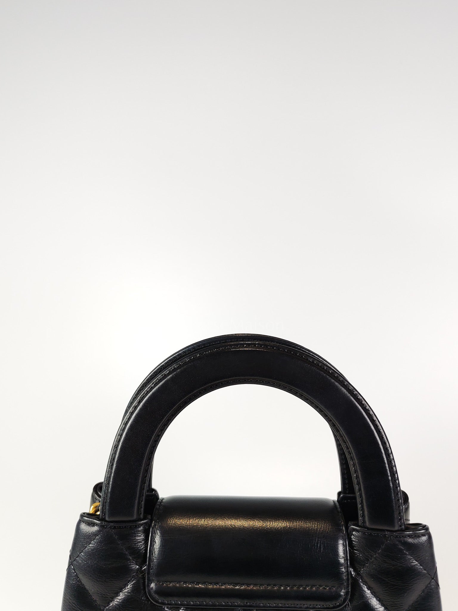 CC Kelly Small Shopping Bag in Black Calfskin and Aged Gold Hardware(Microchip) | Purse Maison Luxury Bags Shop