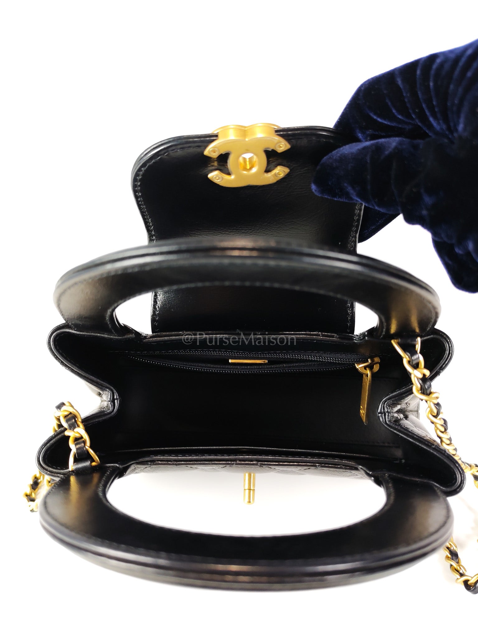 CC Kelly Small Shopping Bag in Black Calfskin and Aged Gold Hardware(Microchip) | Purse Maison Luxury Bags Shop