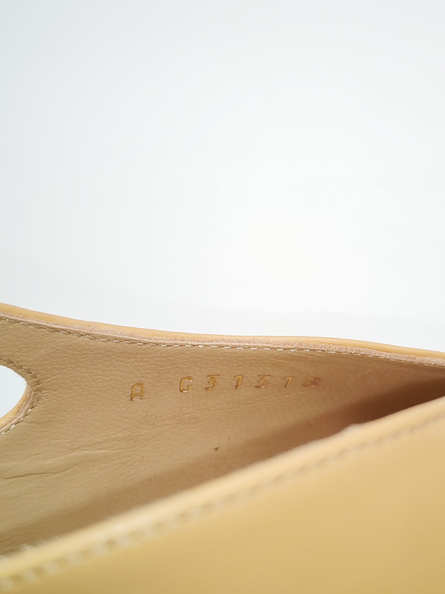 CC Slingback Pumps in Beige Lambskin Leather & Black Cap Toe Canvas Size 37 EU(23.5 cm) | Purse Maison Luxury Bags Shop