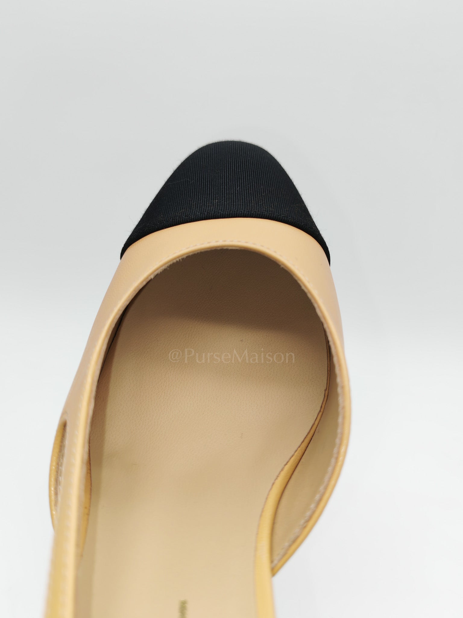 CC Slingback Pumps in Beige Lambskin Leather & Black Cap Toe Canvas Size 37 EU(23.5 cm) | Purse Maison Luxury Bags Shop
