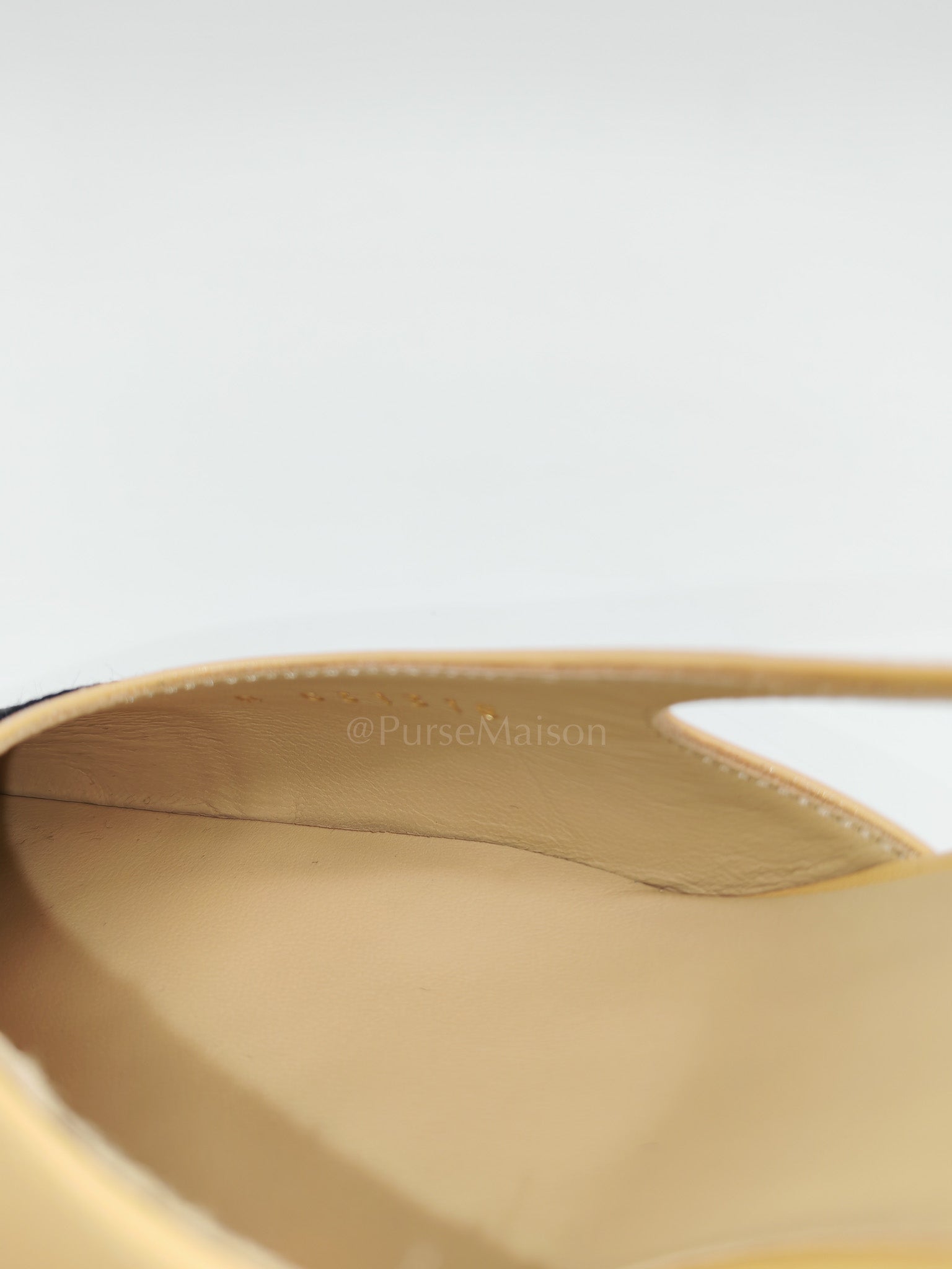 CC Slingback Pumps in Beige Lambskin Leather & Black Cap Toe Canvas Size 37 EU(23.5 cm) | Purse Maison Luxury Bags Shop