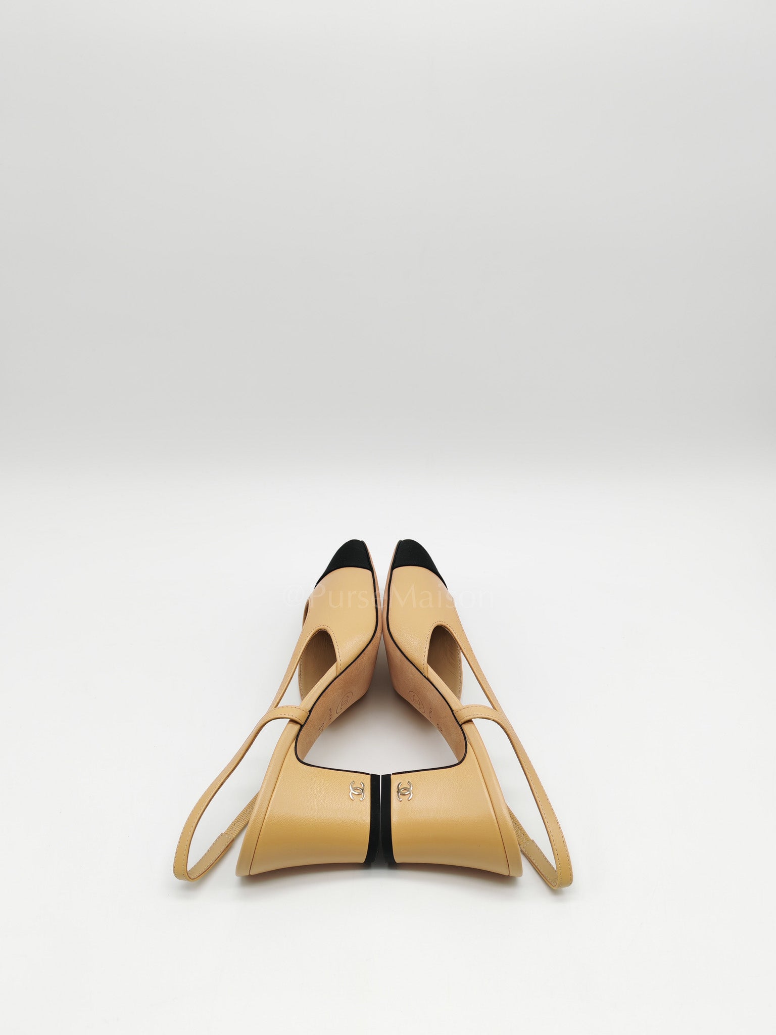CC Slingback Pumps in Beige Lambskin Leather & Black Cap Toe Canvas Size 37 EU(23.5 cm) | Purse Maison Luxury Bags Shop