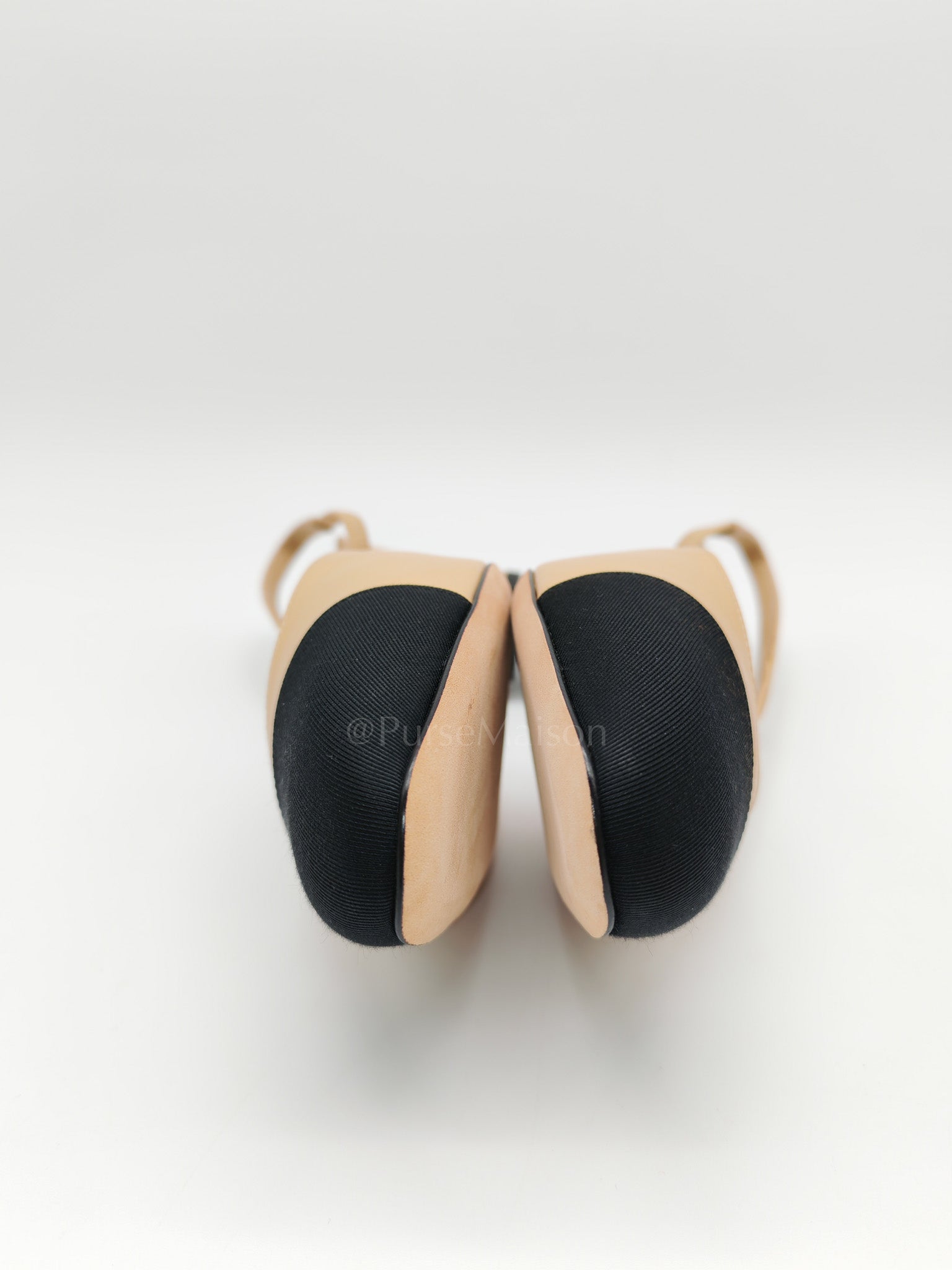 CC Slingback Pumps in Beige Lambskin Leather & Black Cap Toe Canvas Size 37 EU(23.5 cm) | Purse Maison Luxury Bags Shop