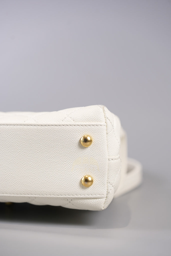 Chain Coco Handle Small in White Caviar Leather and Aged Gold Hardware (Microchip) | Purse Maison Luxury Bags Shop