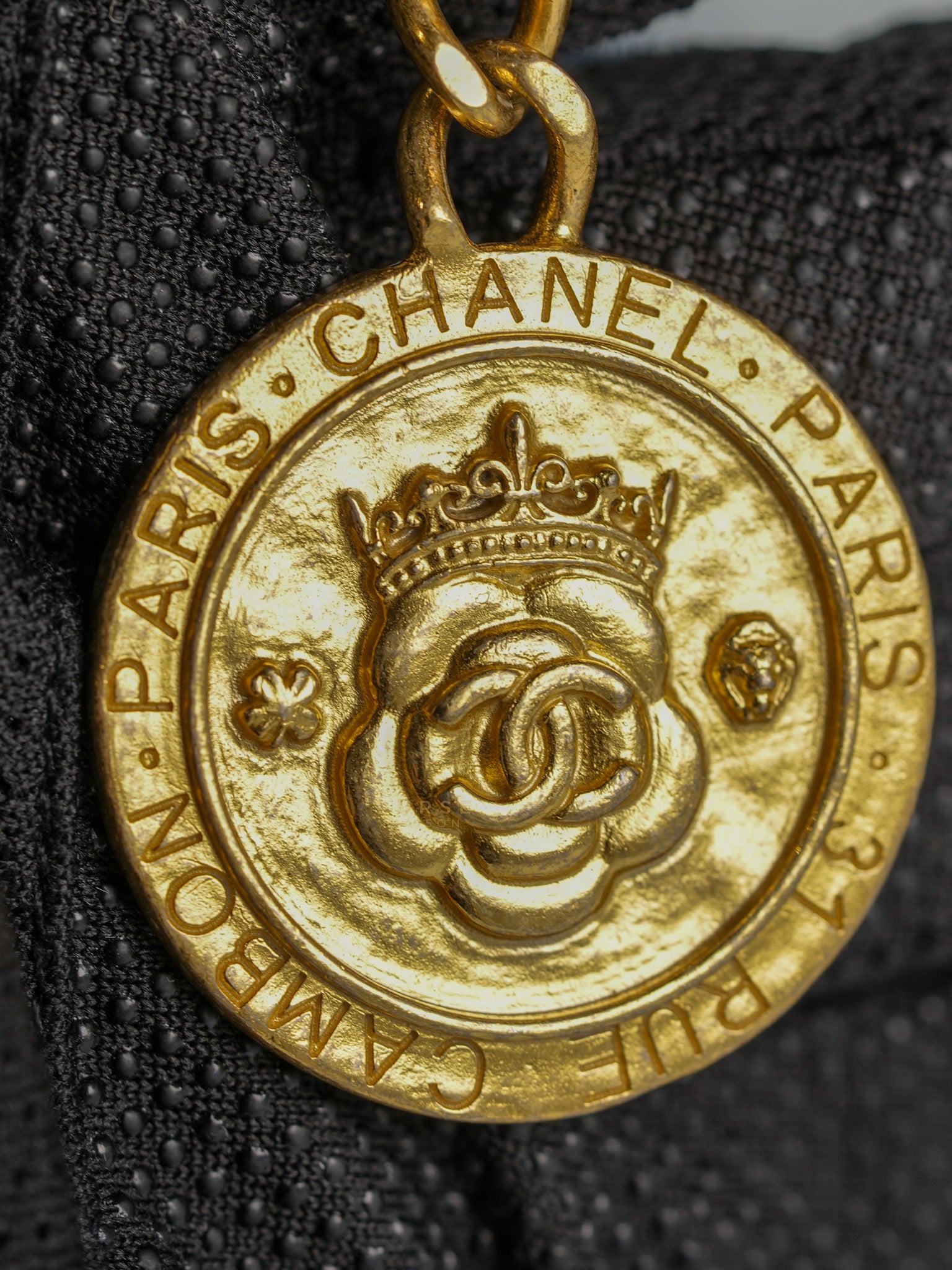 Chain Soul Flap in Navy Blue Caviar Leather and Aged Gold Hardware (Microchip) | Purse Maison Luxury Bags Shop