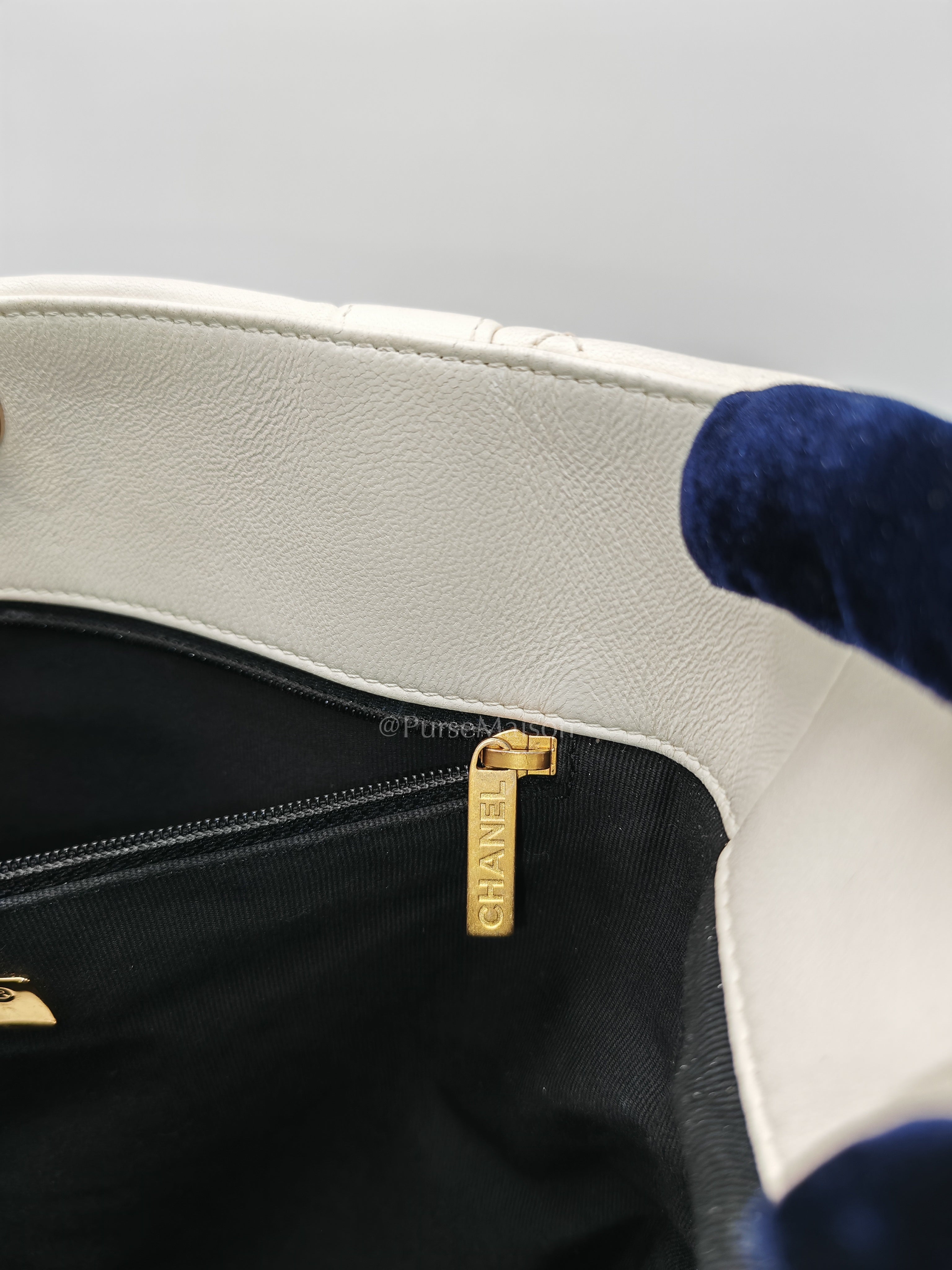 Chanel 19 Shopping Tote Bag in White Calfskin Leather & Mix Hardware (Microchip) | Purse Maison Luxury Bags Shop