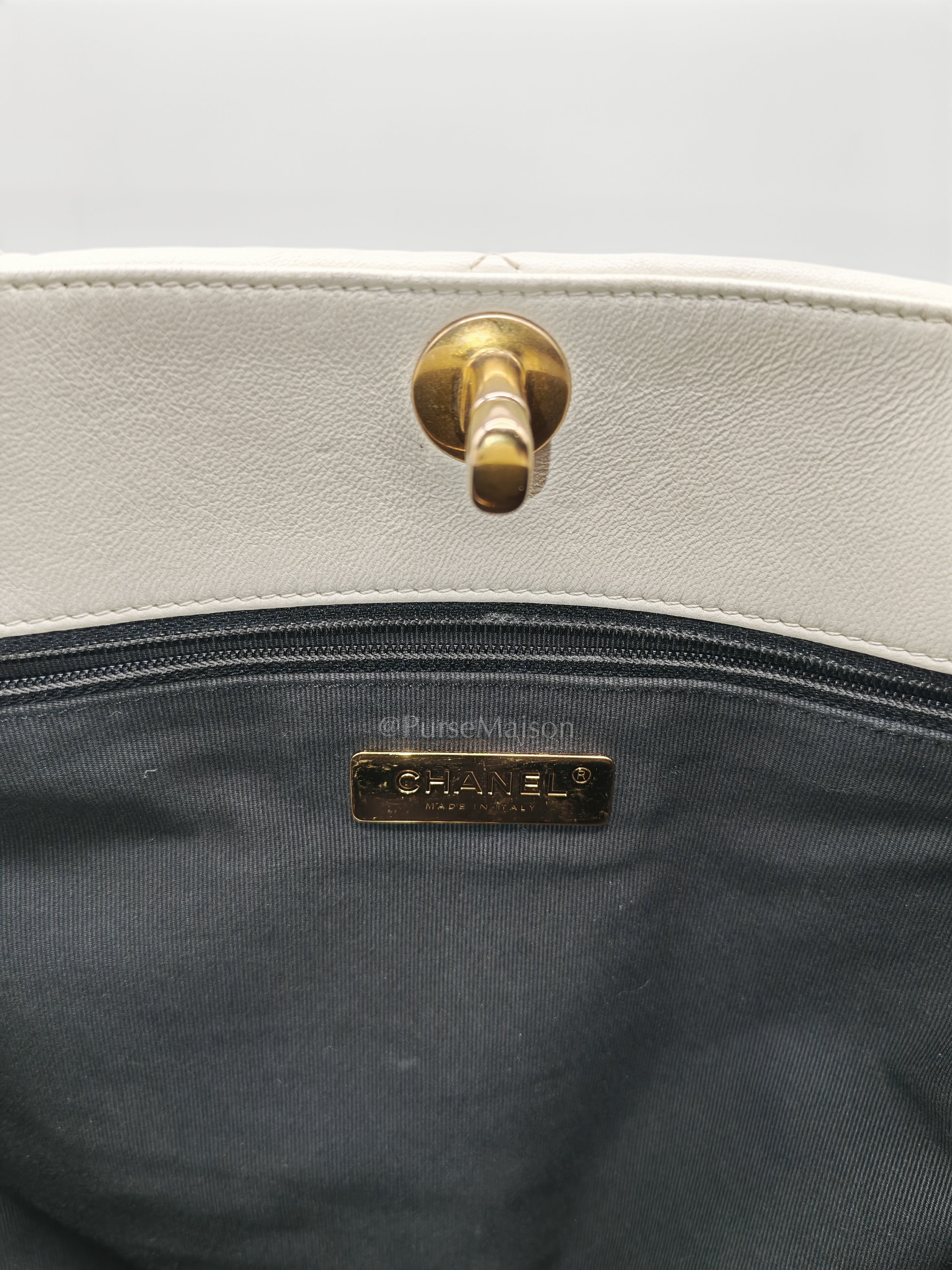 Chanel 19 Shopping Tote Bag in White Calfskin Leather & Mix Hardware (Microchip) | Purse Maison Luxury Bags Shop