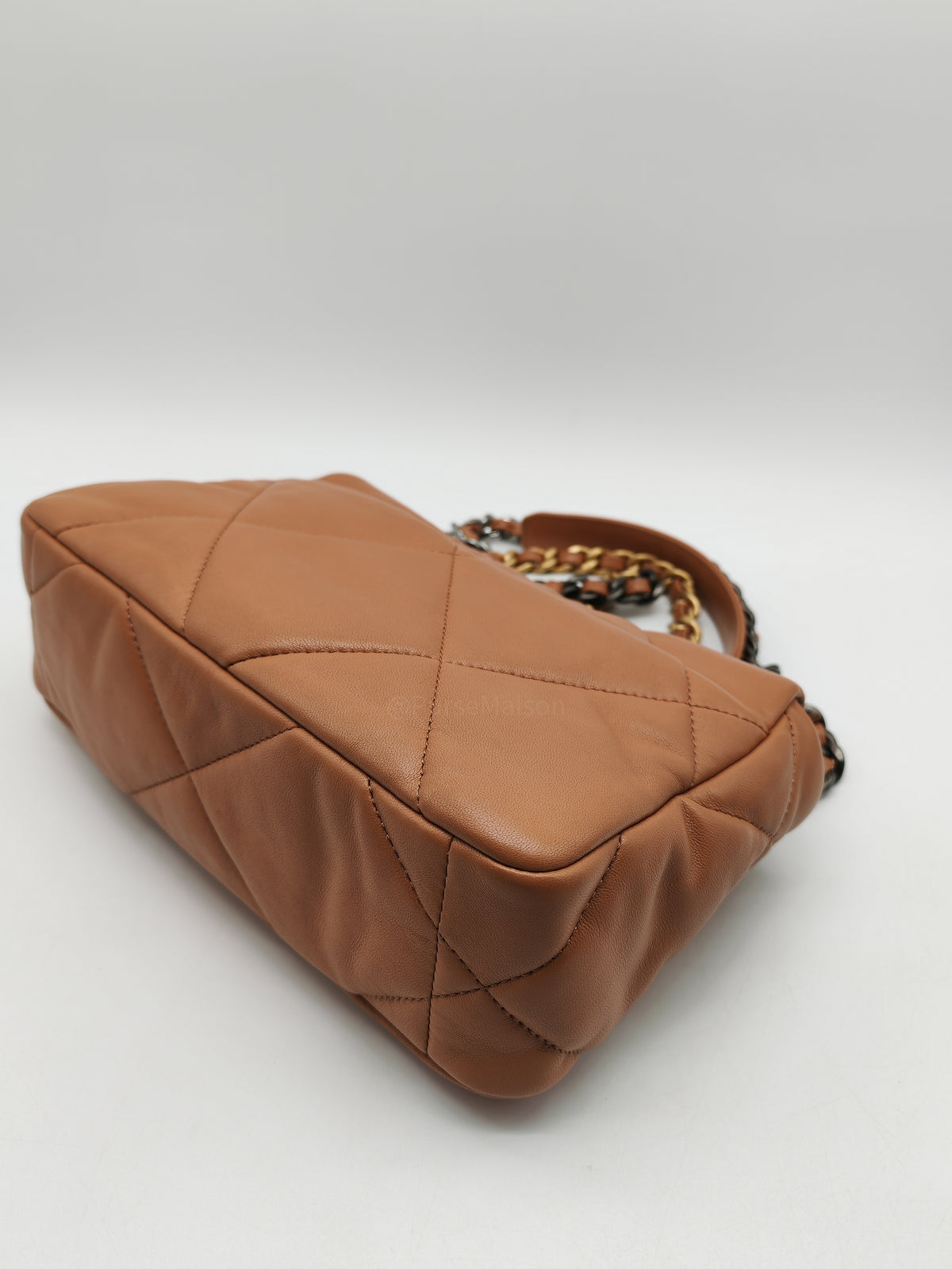 Chanel 19 Small Flap Bag in Caramel Quilted Lambskin Leather and Mixed Hardware Microchip (UP****GL) | Purse Maison Luxury Bags Shop