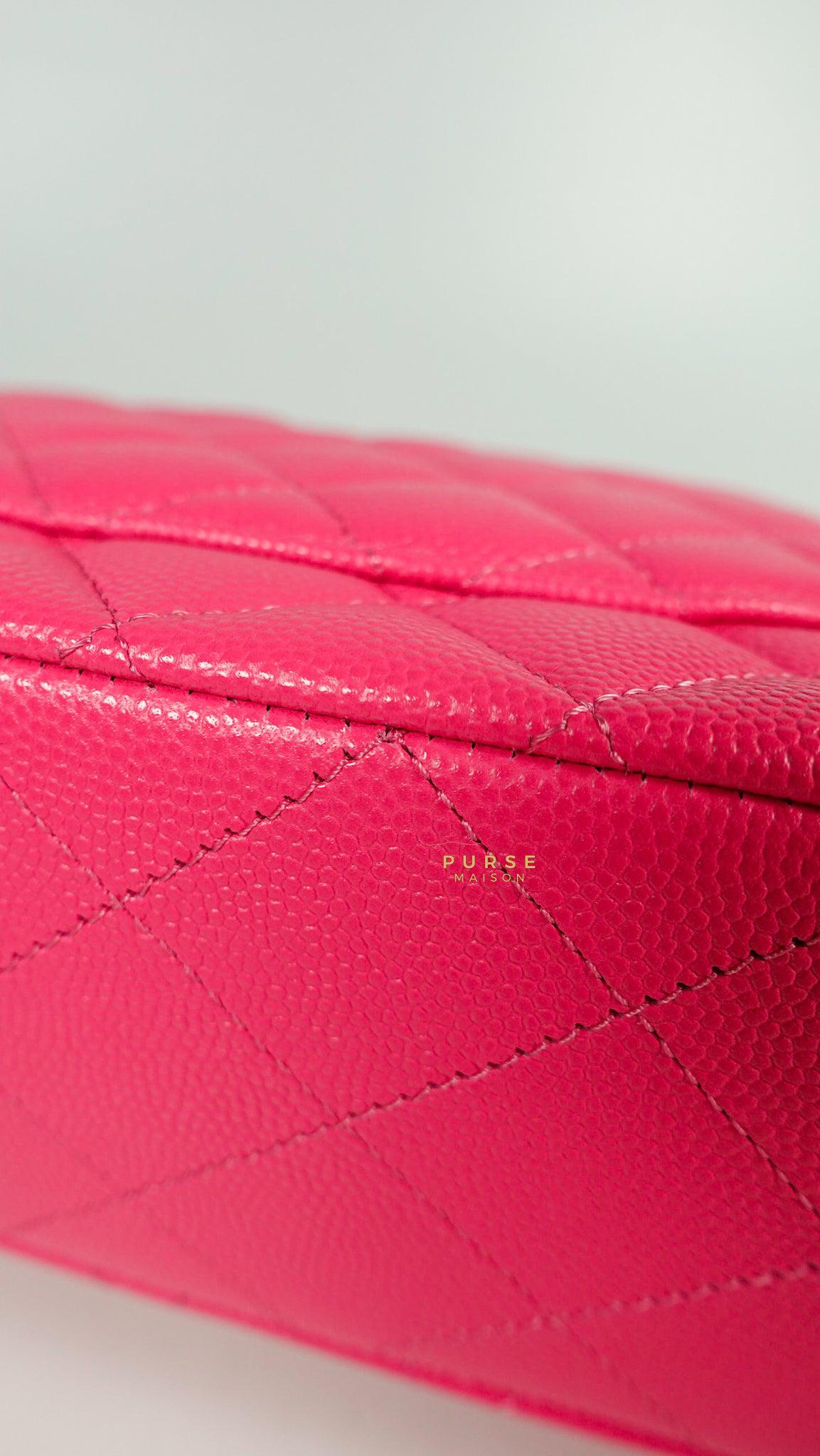 Chanel 22P Hot Pink Classic Double Flap Medium Caviar Light Gold hardware (Microchip)
