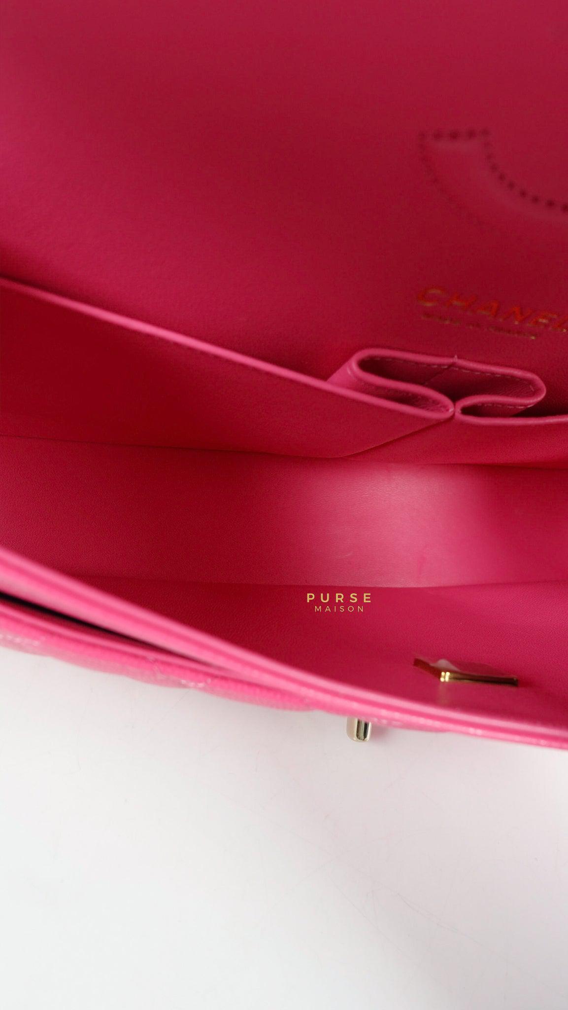 Chanel 22P Hot Pink Classic Double Flap Medium Caviar Light Gold hardware (Microchip)