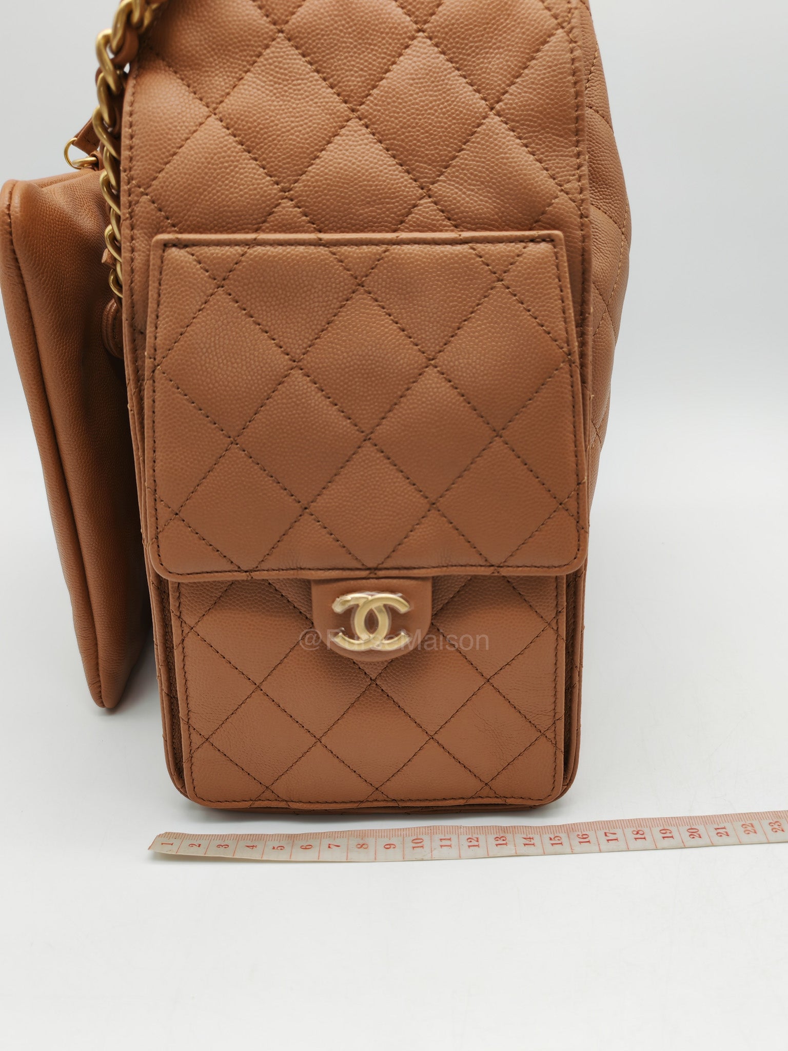 Chanel 25 Medium in Caramel Caviar Leather Aged Gold Hardware (Microchip) | Purse Maison Luxury Bags Shop