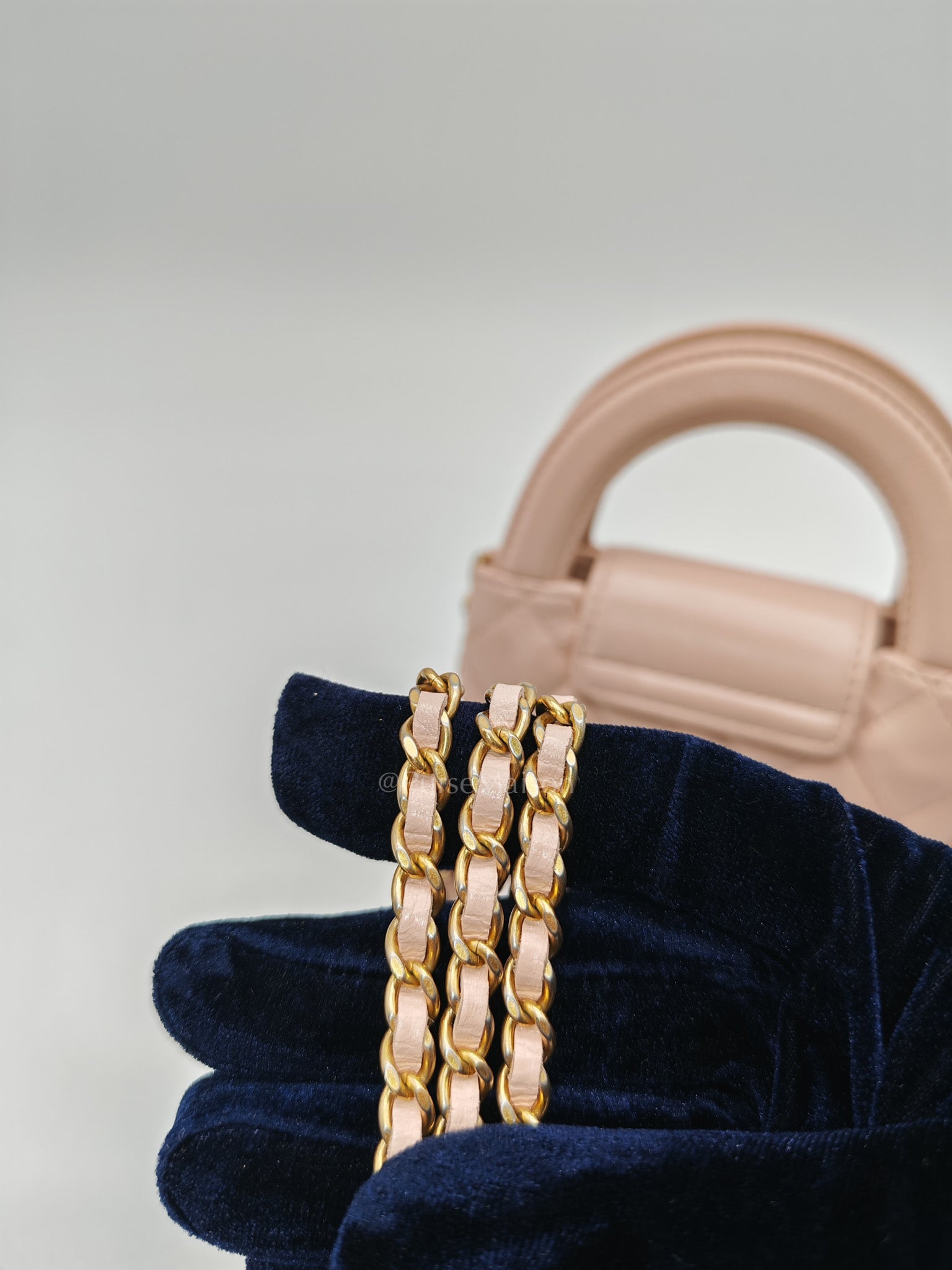 CC Kelly Micro in Light Pink Calfskin Leather in Aged Gold Hardware (Microchip) | Purse Maison Luxury Bags Shop