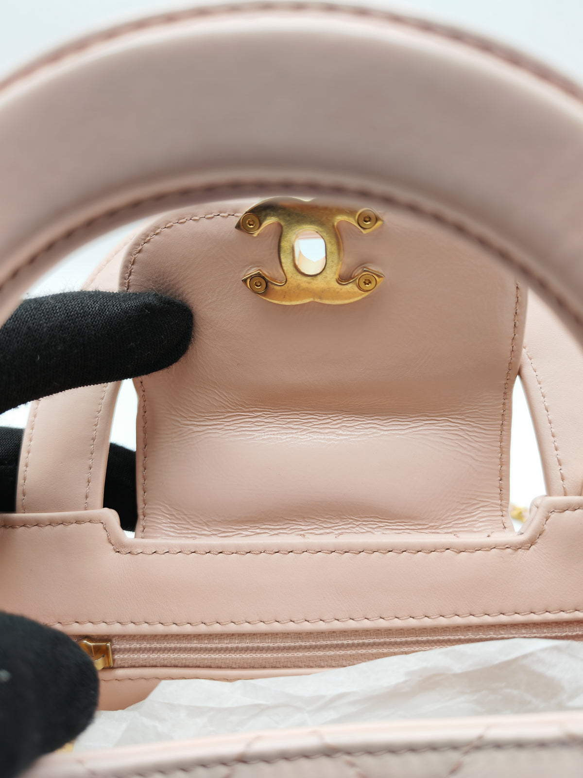 Chanel CC Kelly Small in Baby Pink Shiny Aged Calfskin Leather and Aged Gold Hardware Microchip | Purse Maison Luxury Bags Shop