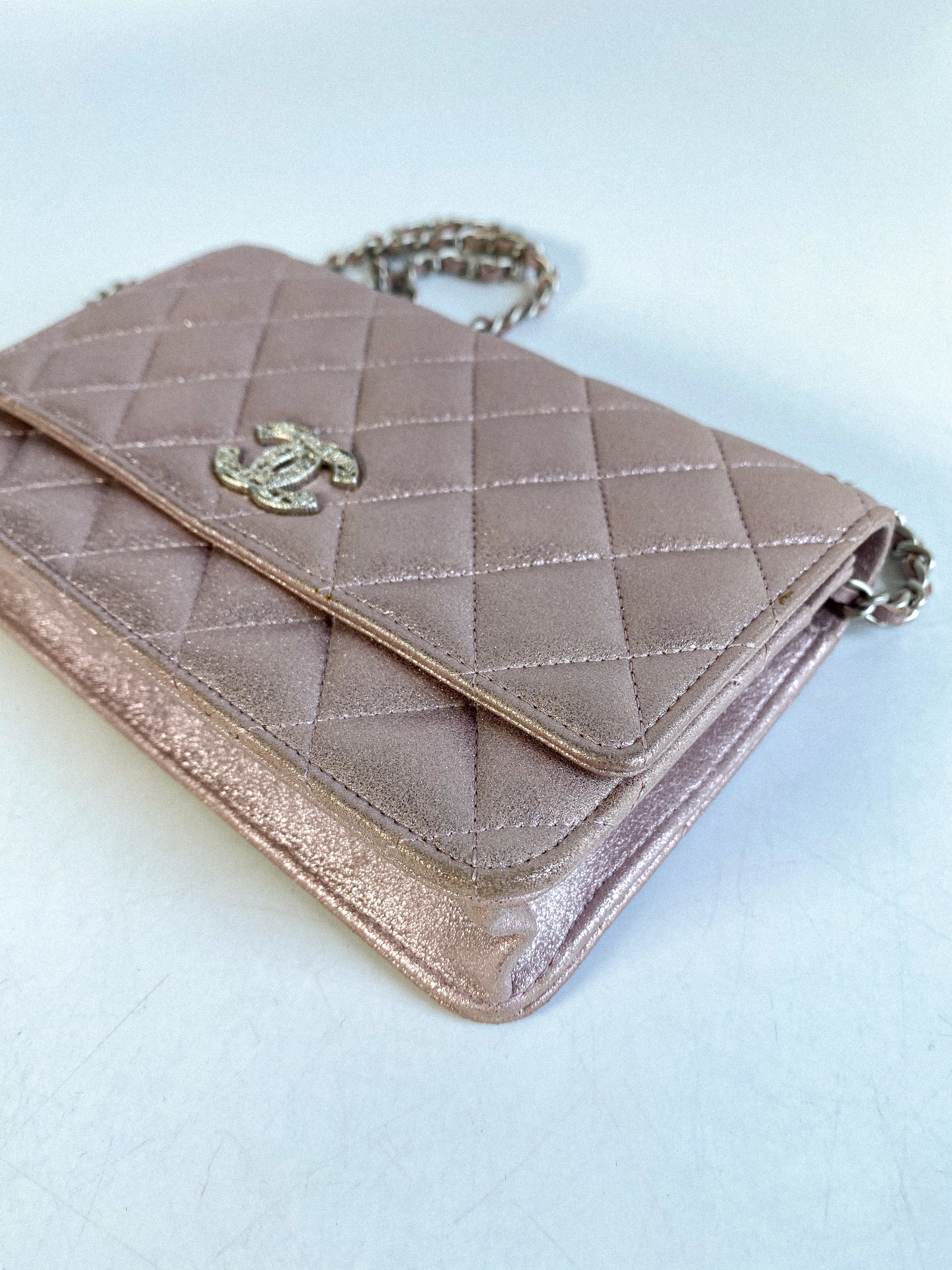 Chanel CC Wallet on Chain in Iridescent Pink Calfskin and Silver Hardware Series 21