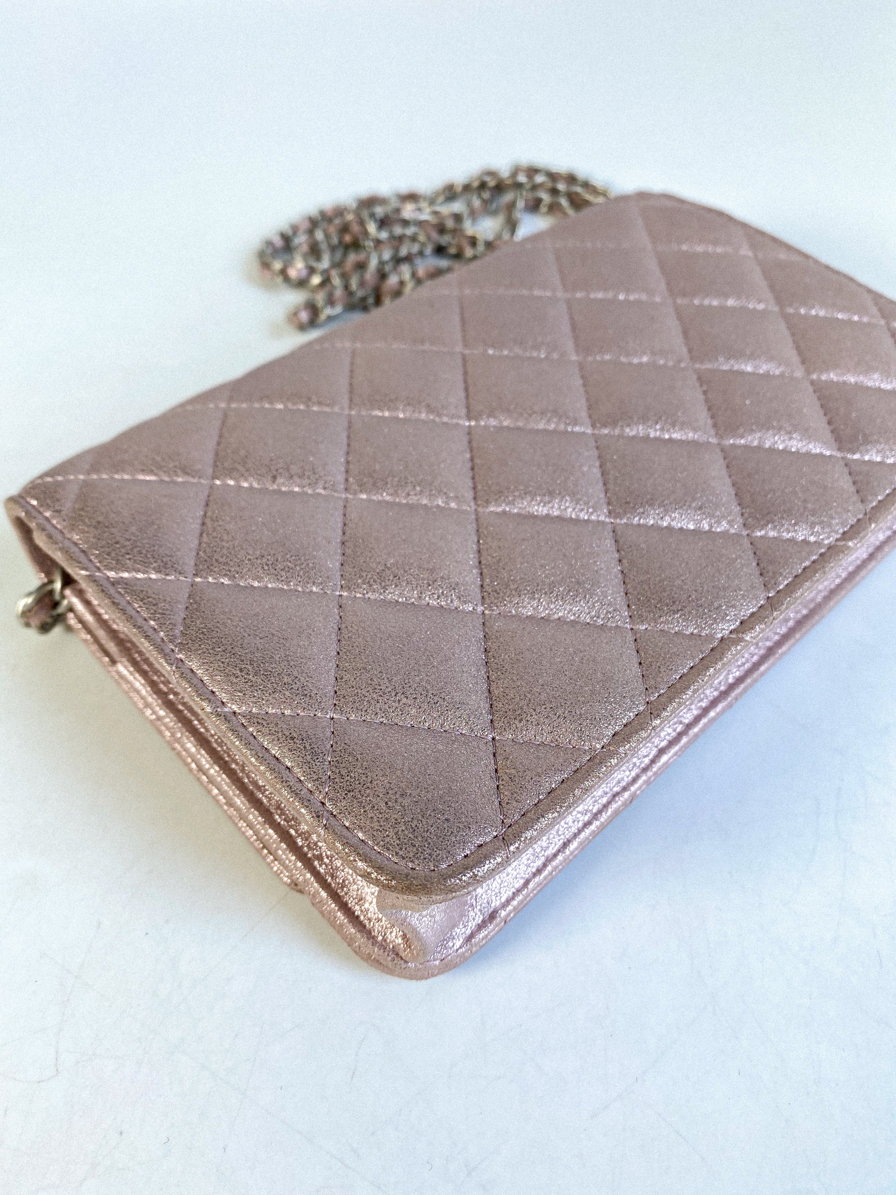Chanel CC Wallet on Chain in Iridescent Pink Calfskin and Silver Hardware Series 21
