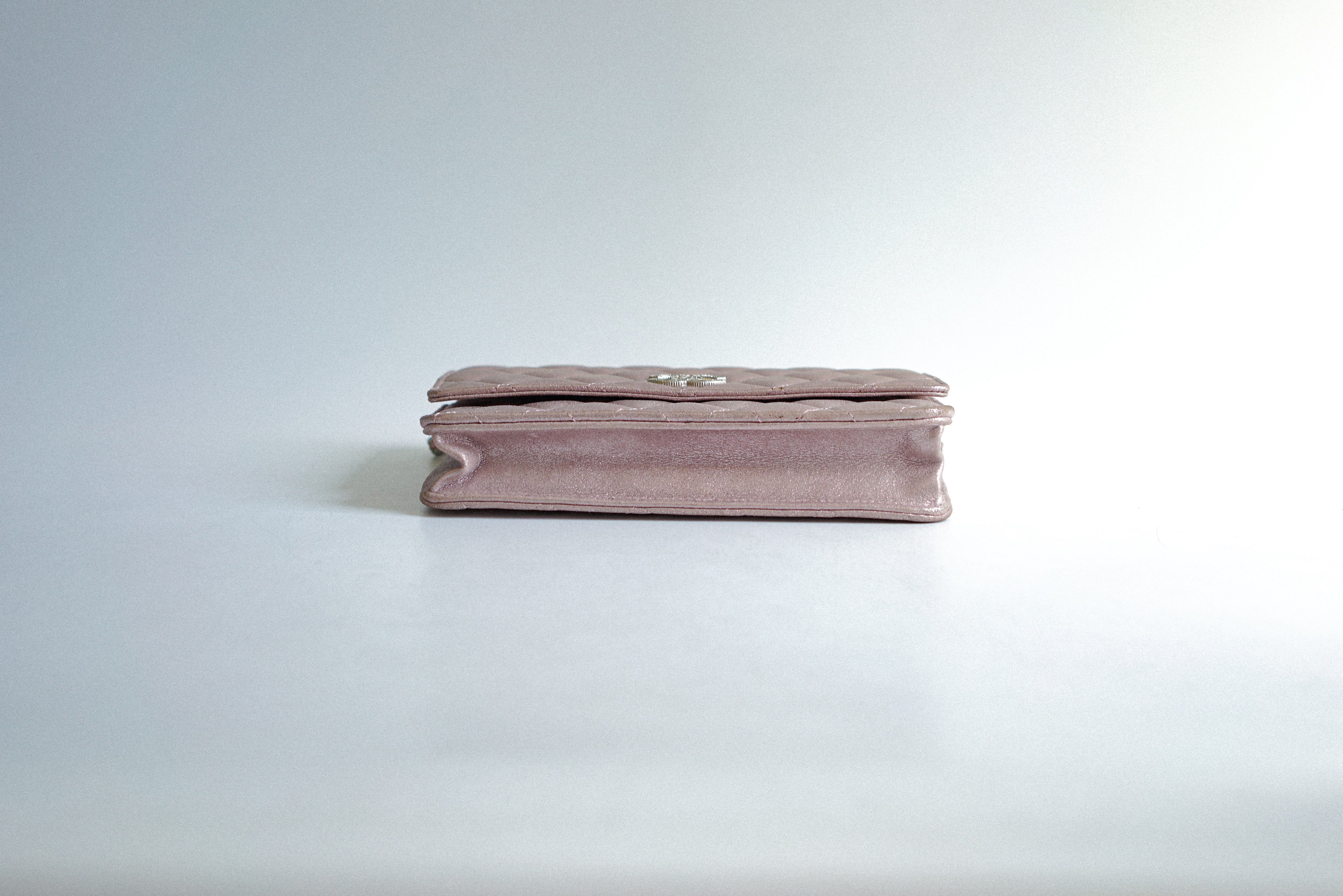 Chanel CC Wallet on Chain in Iridescent Pink Calfskin and Silver Hardware Series 21