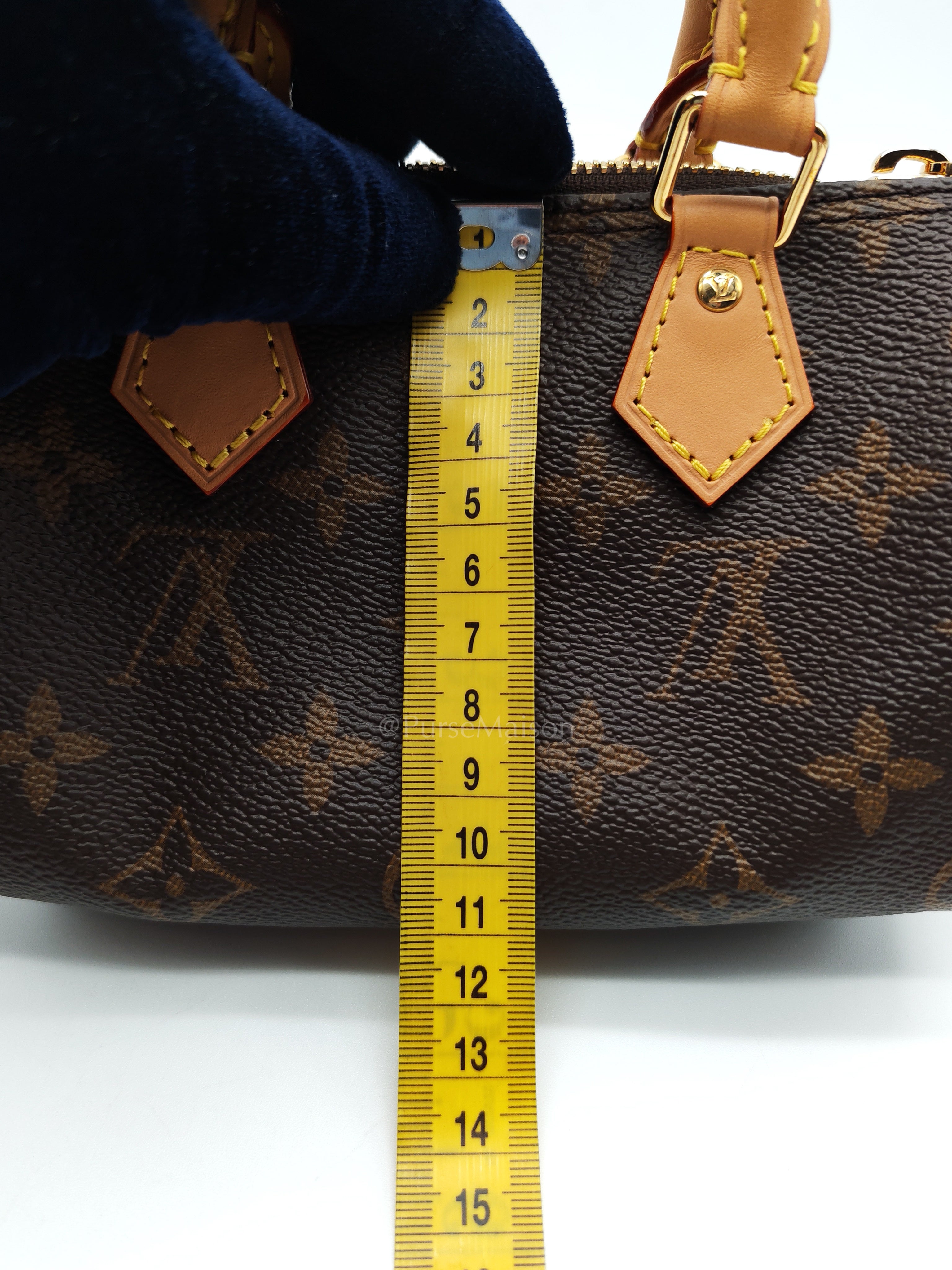 Classic Single Flap Jumbo Clair Beige Caviar Leather in Gold Hardware (Series 13) | Purse Maison Luxury Bags Shop