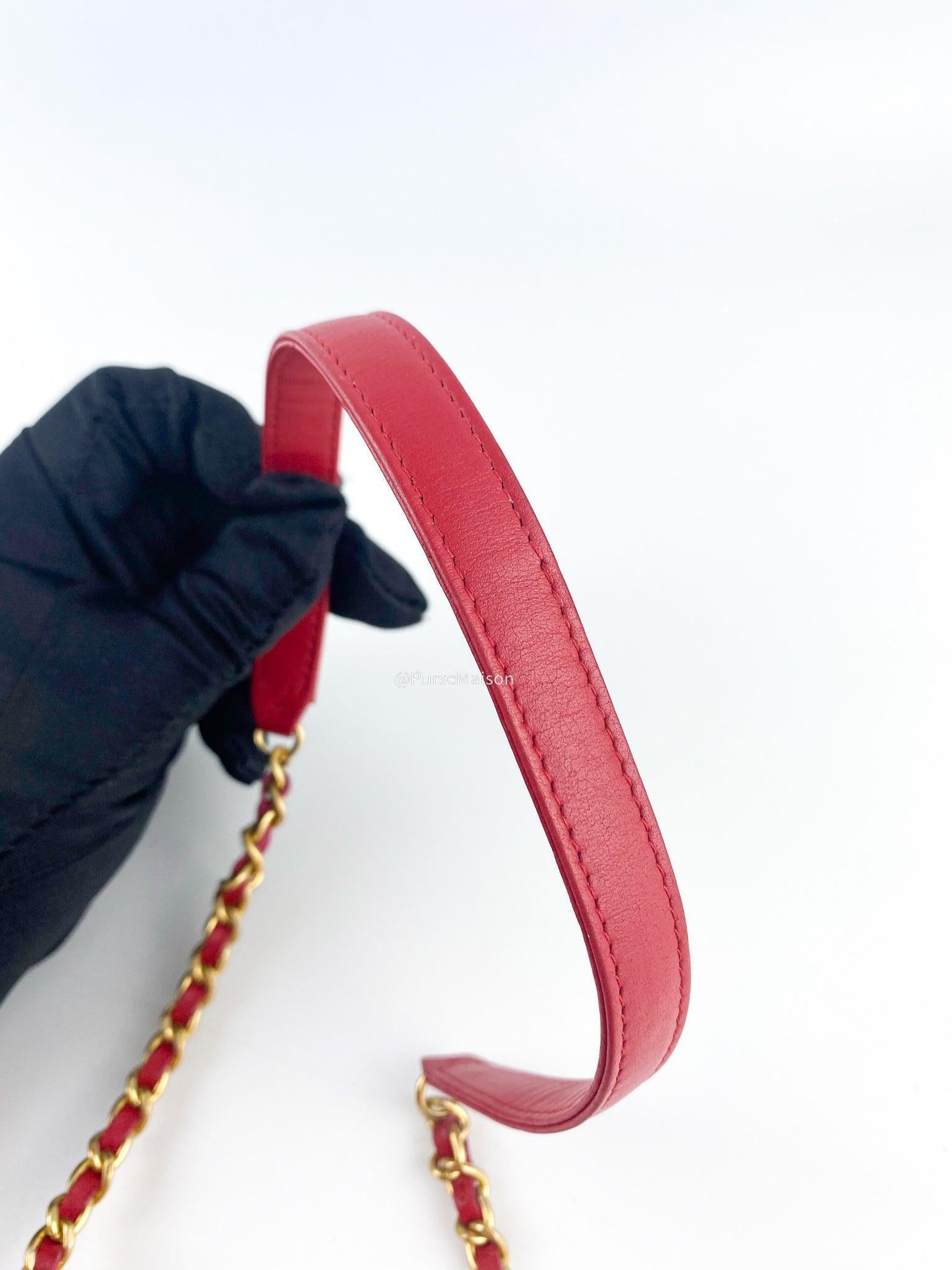 Chanel Filigree Vanity Clutch Quilted Caviar and Aged gold hardware series 25 (year 2018)