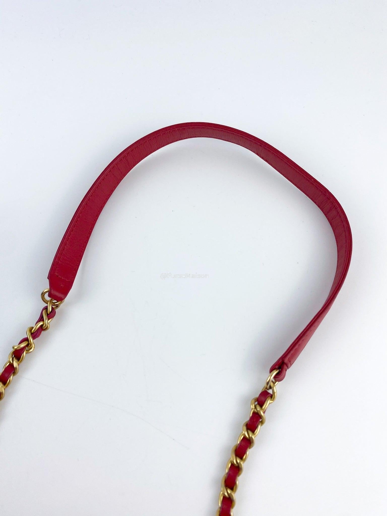 Chanel Filigree Vanity Clutch Quilted Caviar and Aged gold hardware series 25 (year 2018)