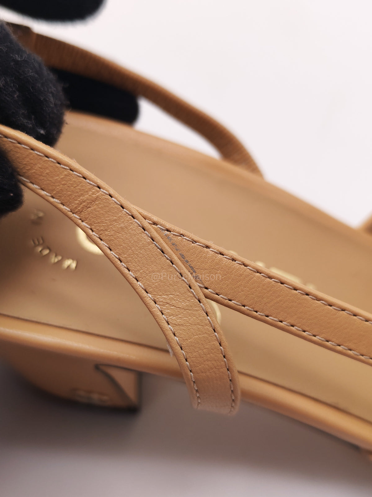 Chanel Grosgrain Cap-tone Slingback Pumps in Beige and Black Size 38 (23 cm) | Purse Maison Luxury Bags Shop