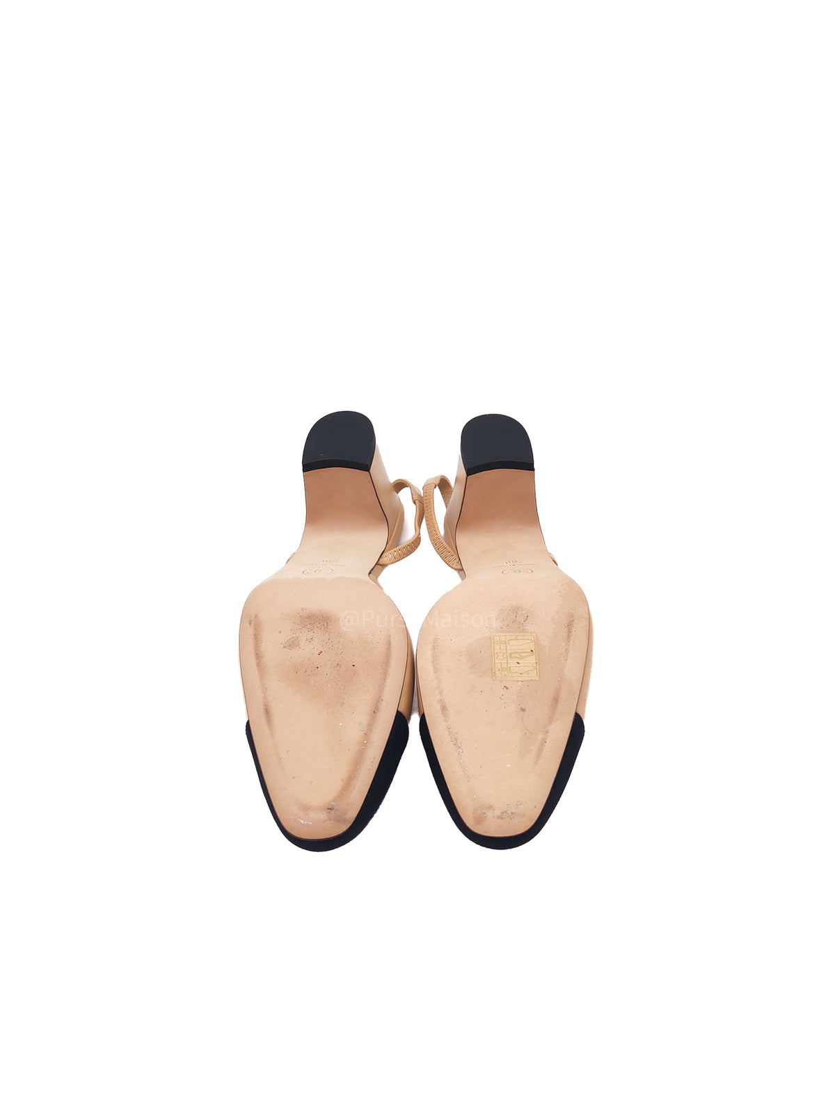Chanel Grosgrain Cap-tone Slingback Pumps in Beige and Black Size 38 (23 cm) | Purse Maison Luxury Bags Shop