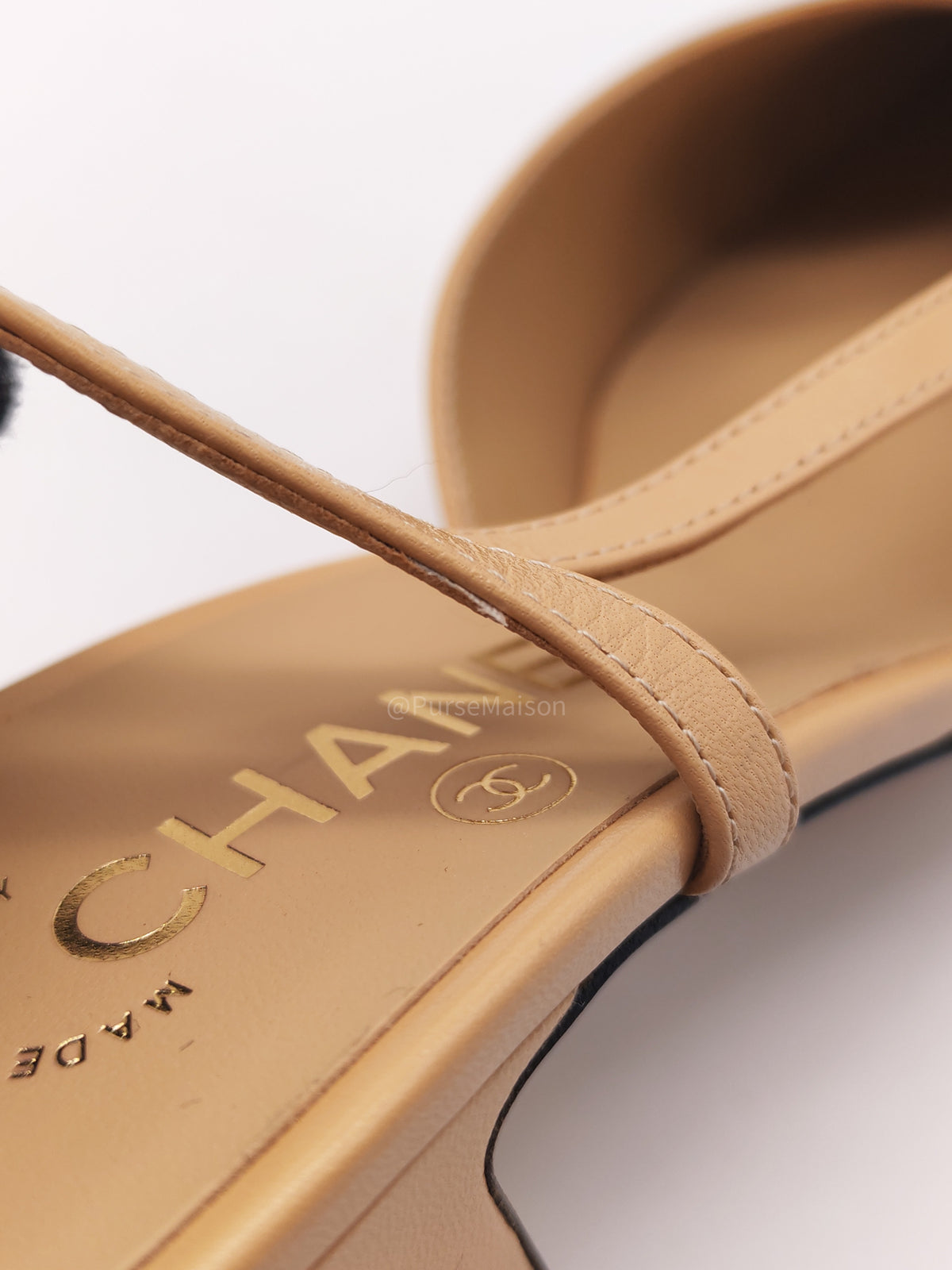 Chanel Grosgrain Cap-tone Slingback Pumps in Beige and Black Size 38 (23 cm) | Purse Maison Luxury Bags Shop