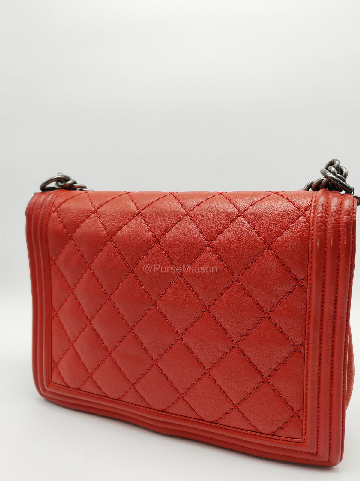 Chanel Le Boy New Medium in Red Diamond Stitch Calfskin Leather Ruthenium Hardware (Series 18) | Purse Maison Luxury Bags Shop