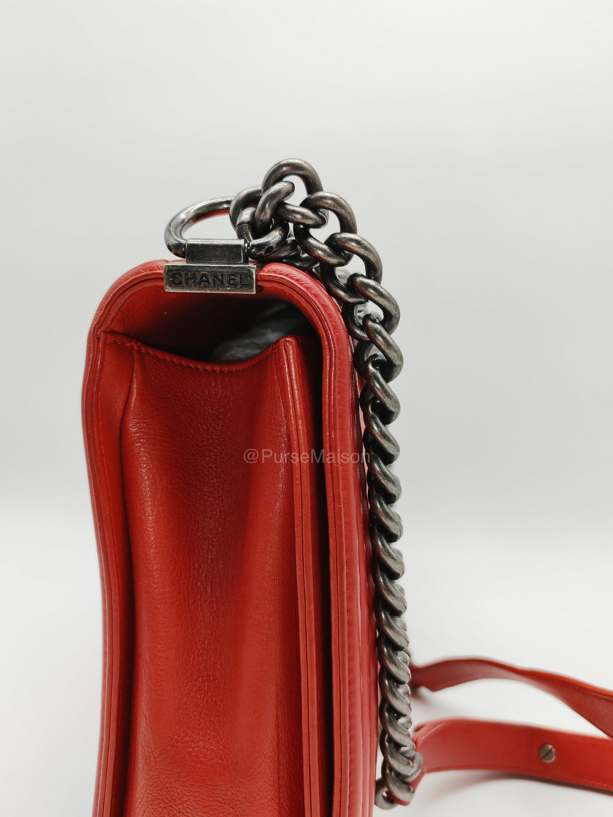 Chanel Le Boy New Medium in Red Diamond Stitch Calfskin Leather Ruthenium Hardware (Series 18) | Purse Maison Luxury Bags Shop