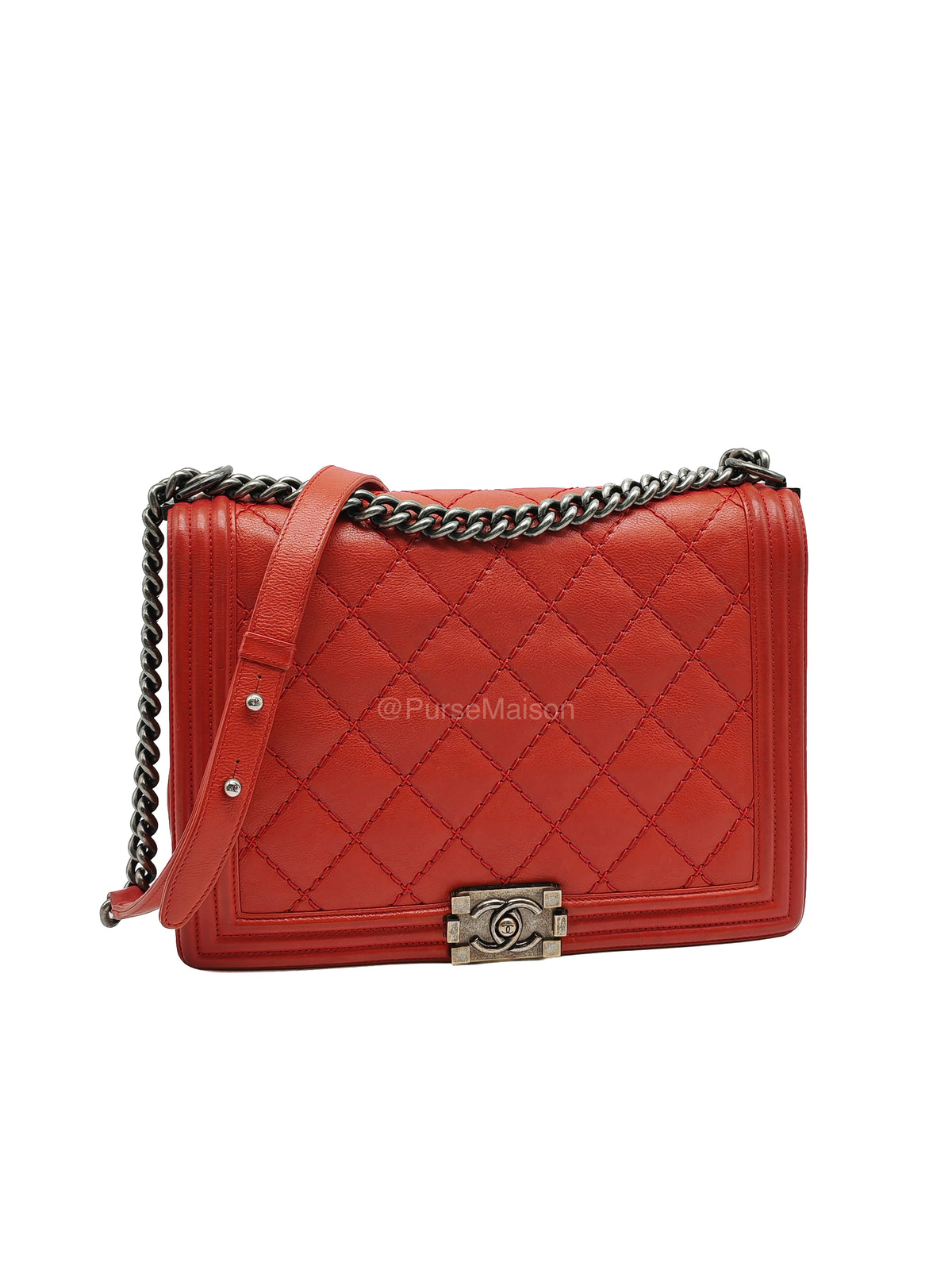 Chanel Le Boy New Medium in Red Diamond Stitch Calfskin Leather Ruthenium Hardware (Series 18) | Purse Maison Luxury Bags Shop