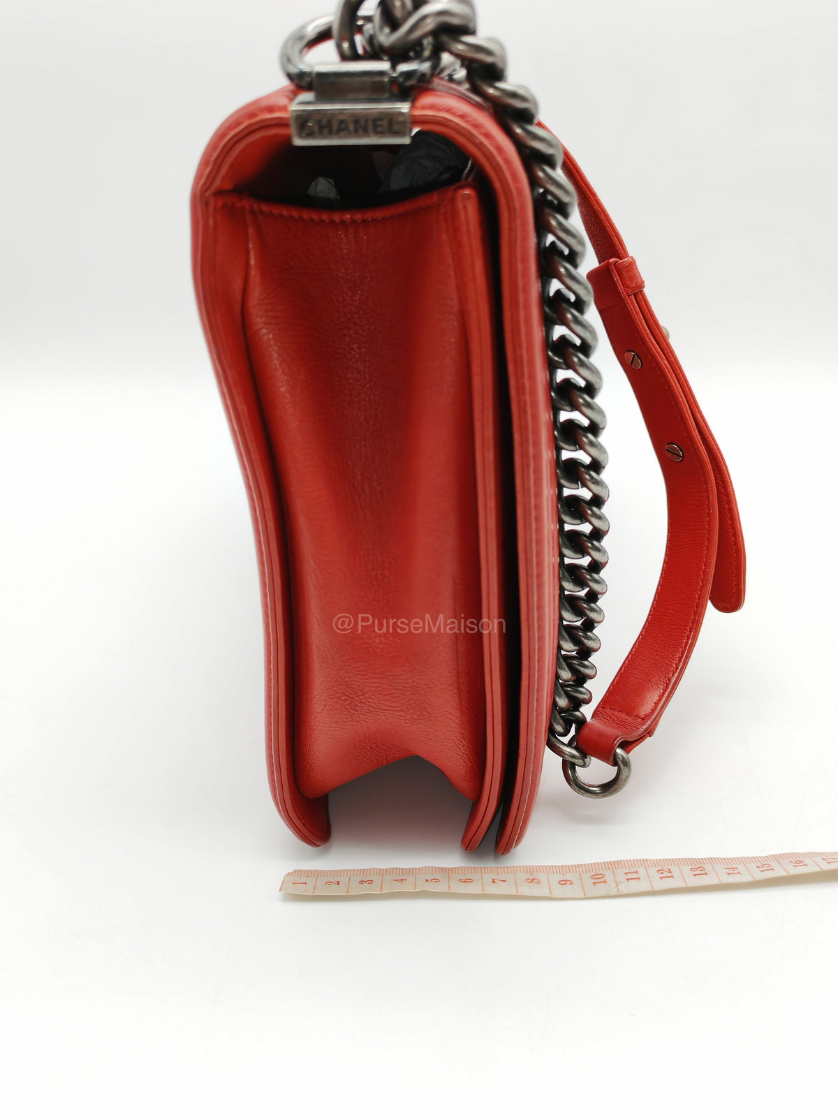 Chanel Le Boy New Medium in Red Diamond Stitch Calfskin Leather Ruthenium Hardware (Series 18) | Purse Maison Luxury Bags Shop