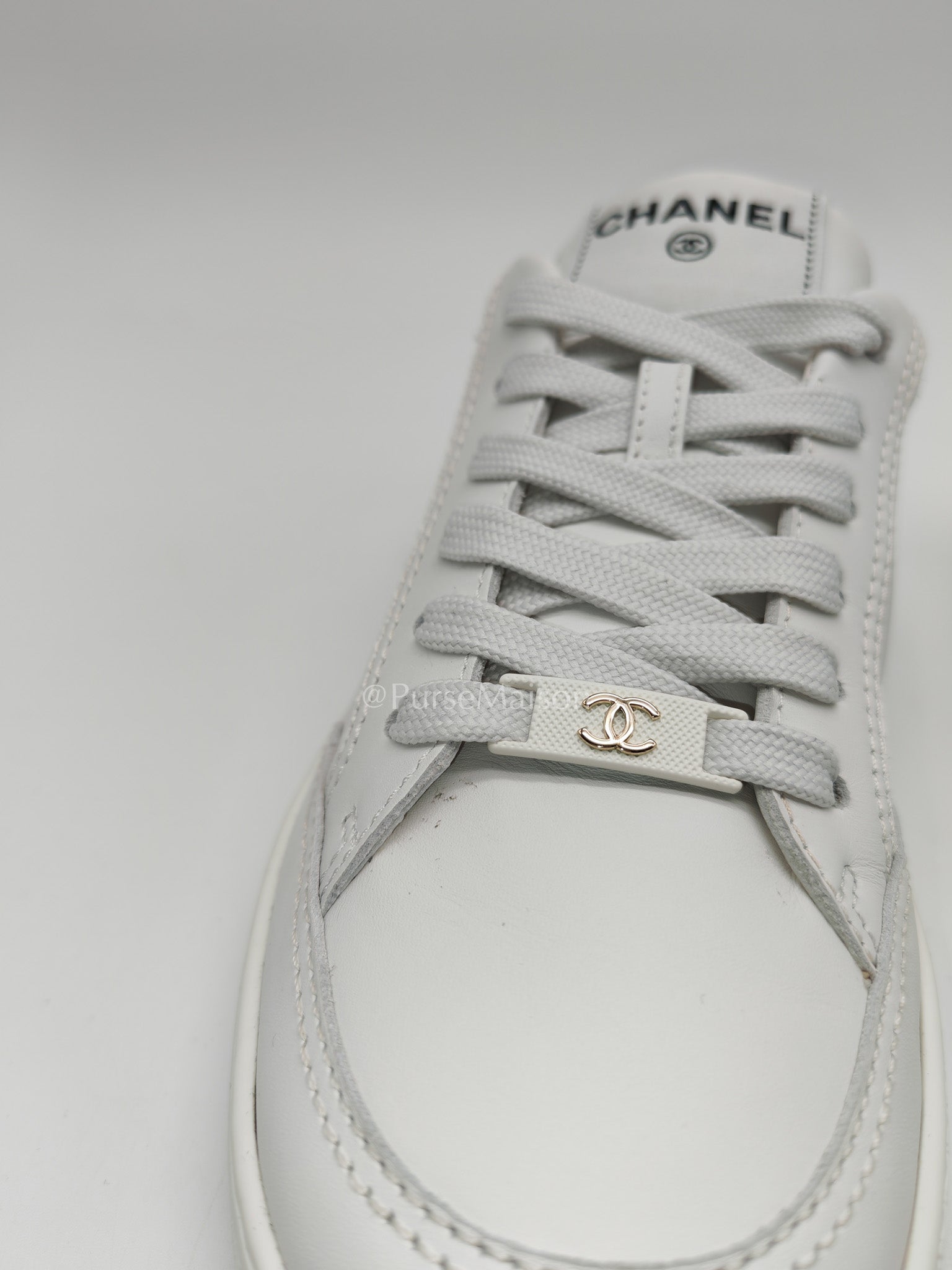 Chanel Low Top CC Logo Sneakers in White Size 37.5EU (24cm) | Purse Maison Luxury Bags Shop