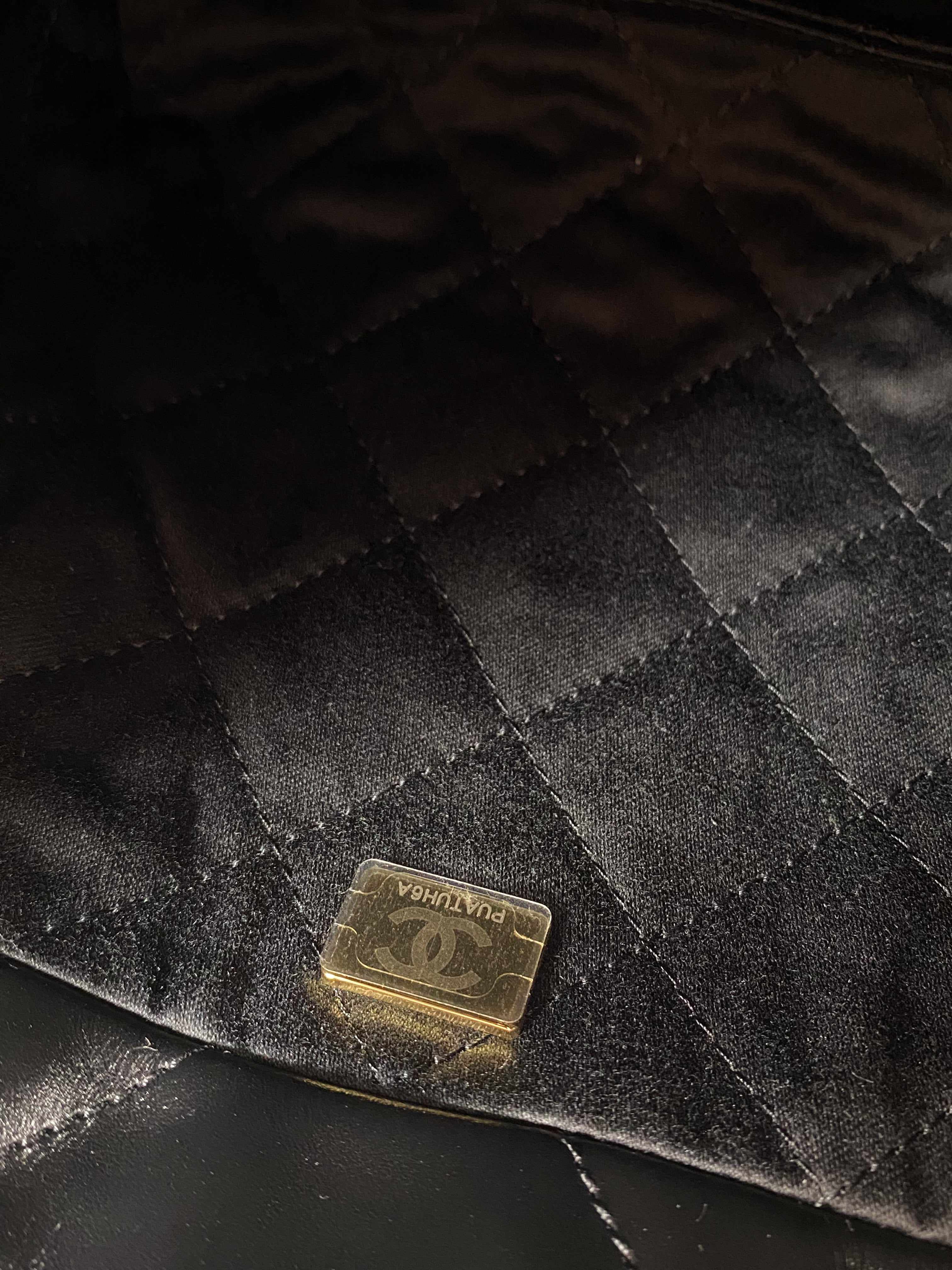 Chanel Mini 22 Black Calfskin Leather and Gold Hardware (Microchip)