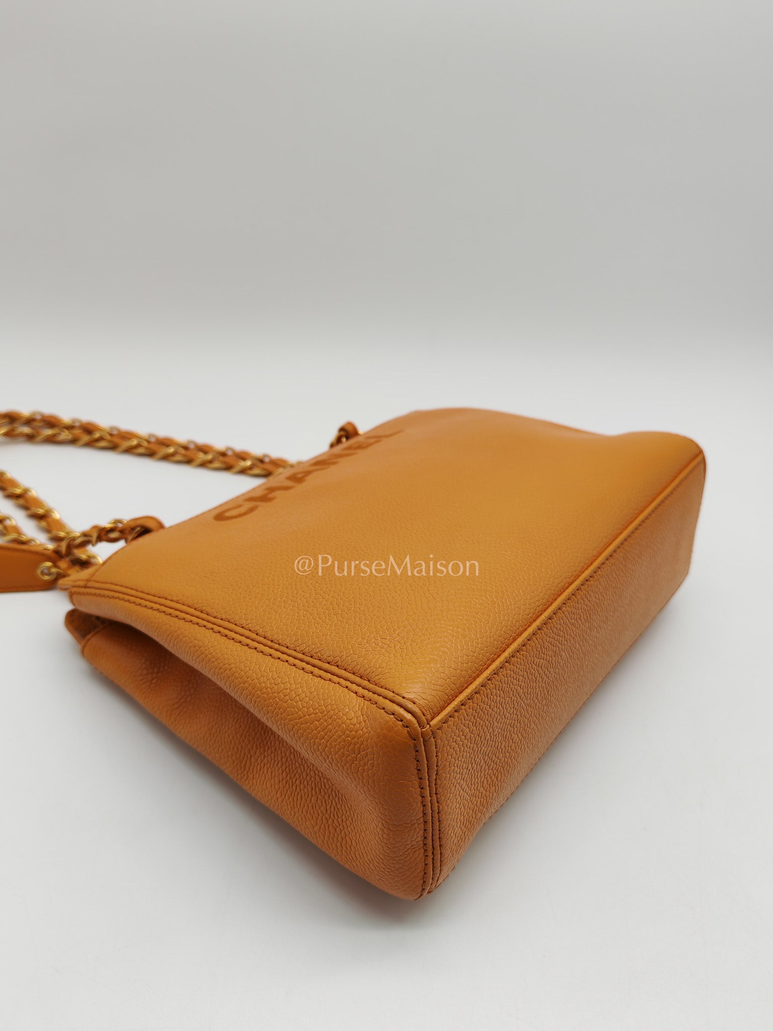 Chanel Vintage Chain Tote Bag in Orange Caviar Leather and Gold Hardware Series 5 | Purse Maison Luxury Bags Shop