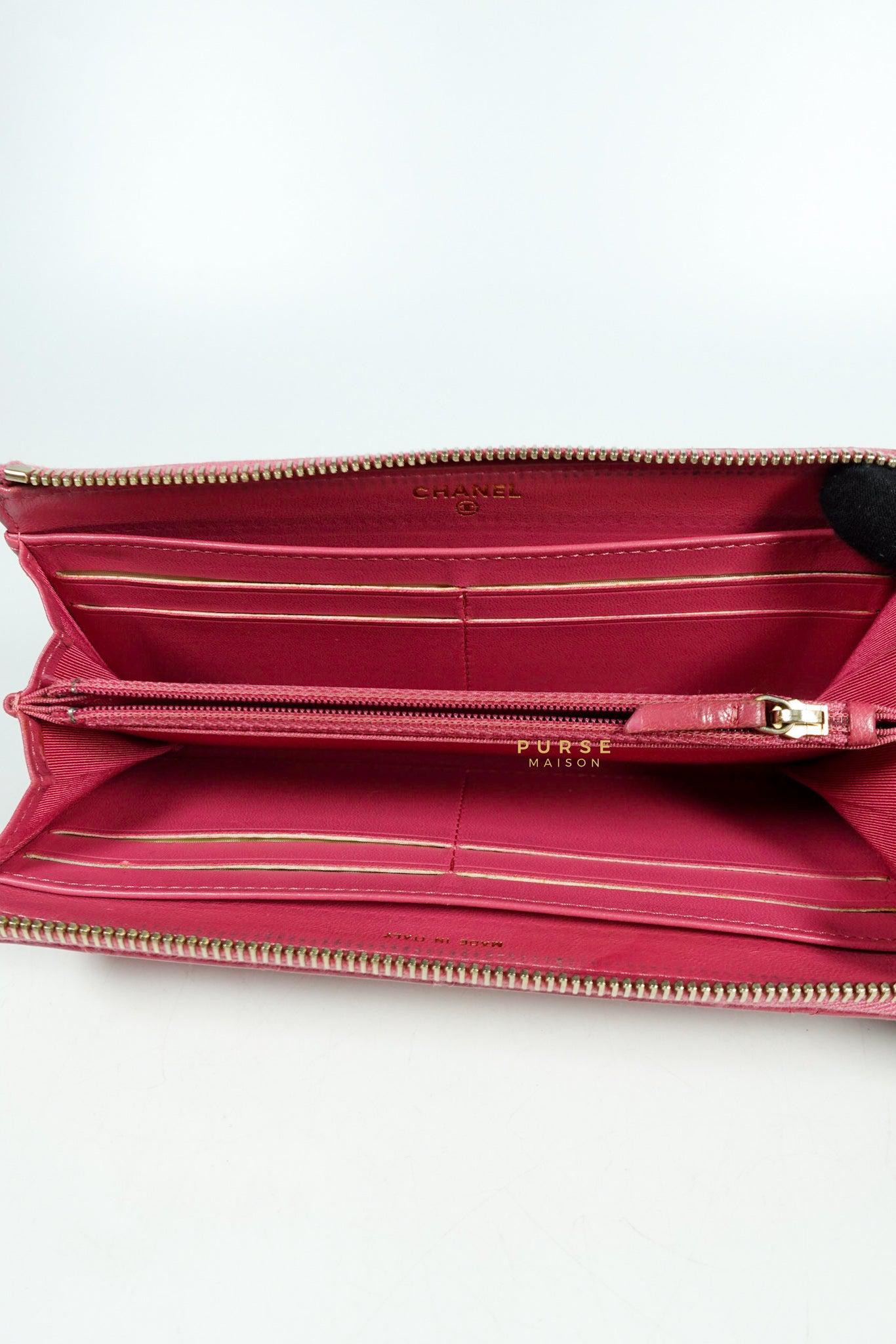 Chanel Zipped Long Wallet in Pink Lambskin and Gold Hardware Series 17