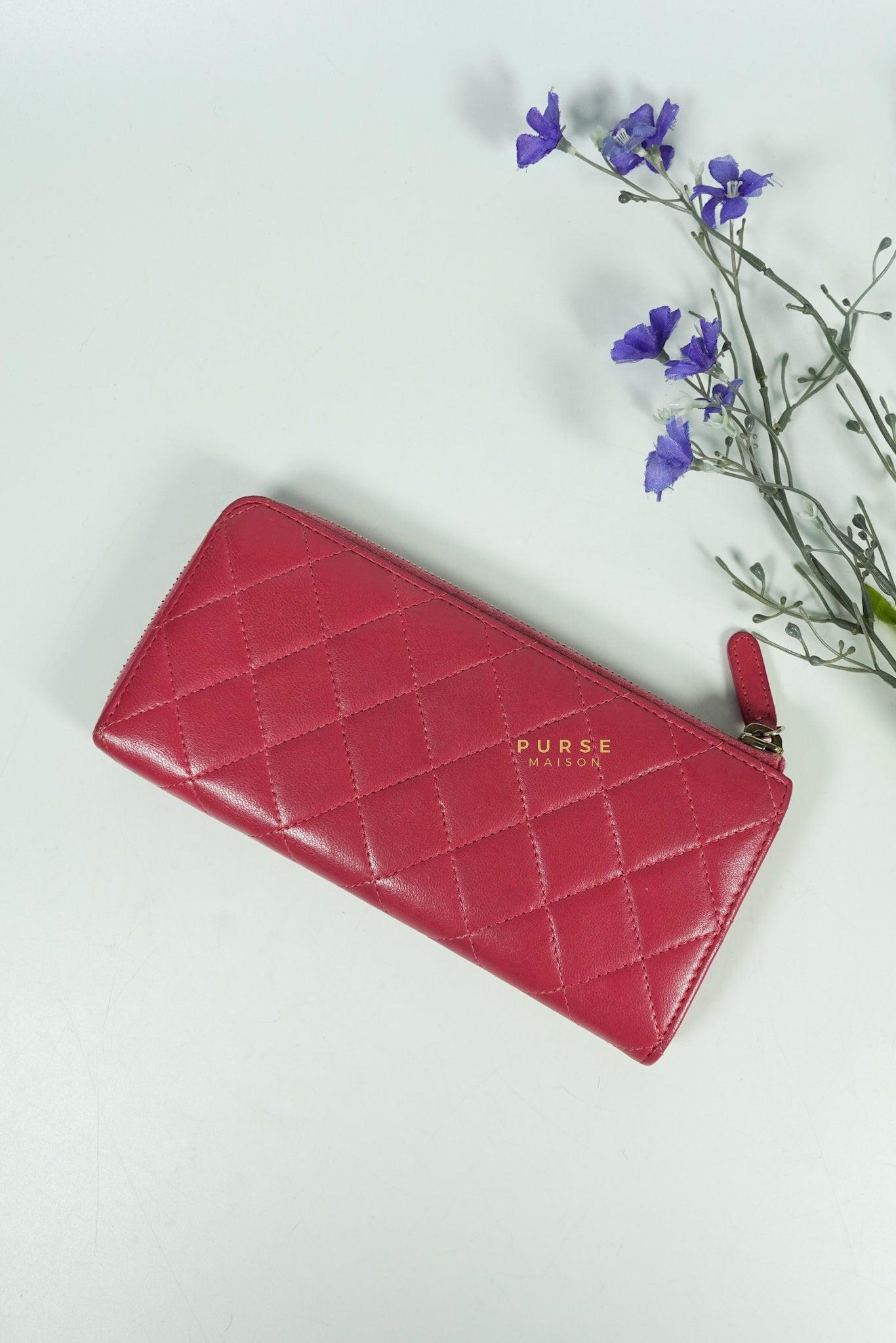 Chanel Zipped Long Wallet in Pink Lambskin and Gold Hardware Series 17