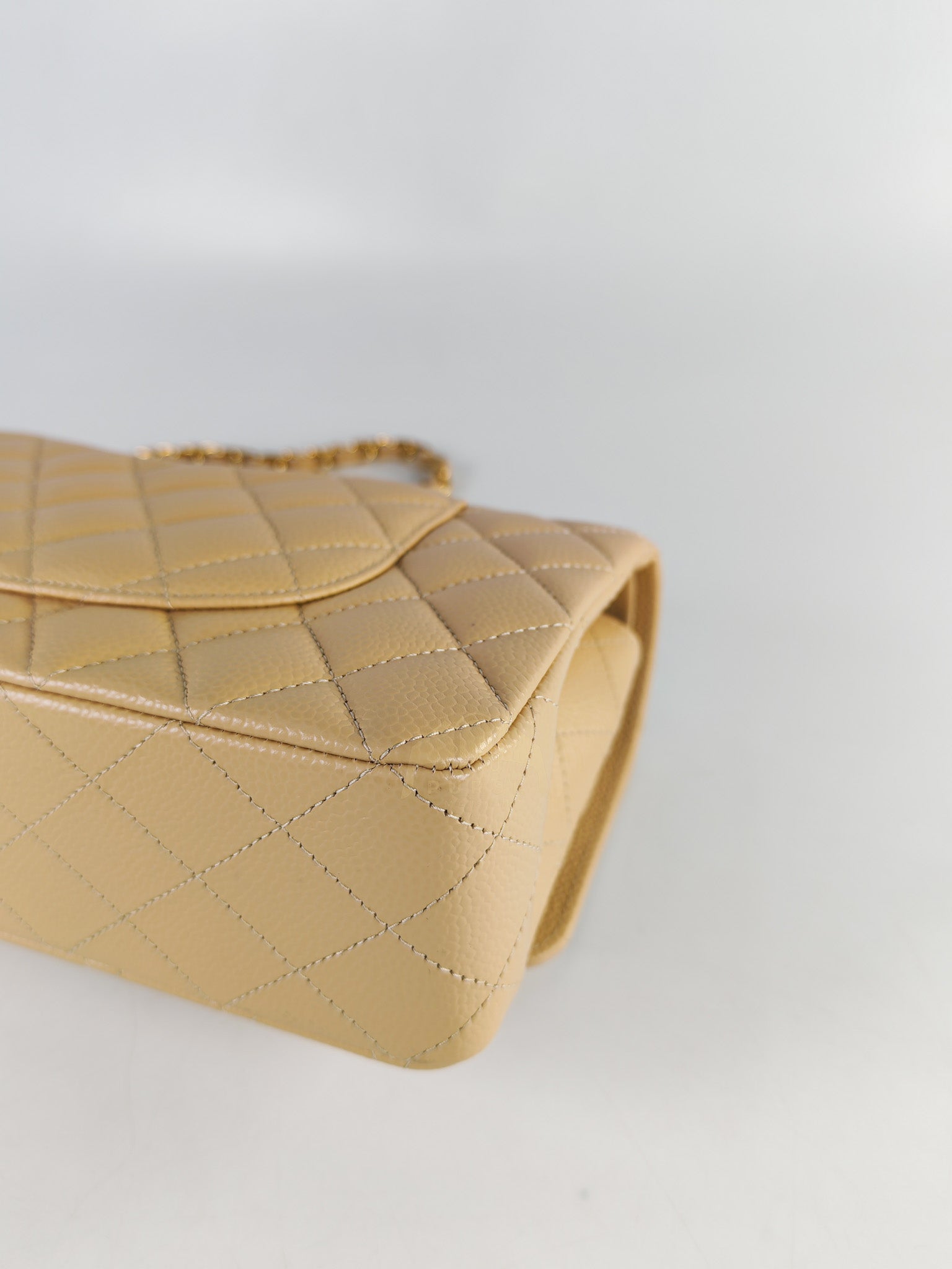 Classic Double Flap Medium in Beige Clair Caviar Leather & Gold Hardware(Microchip)