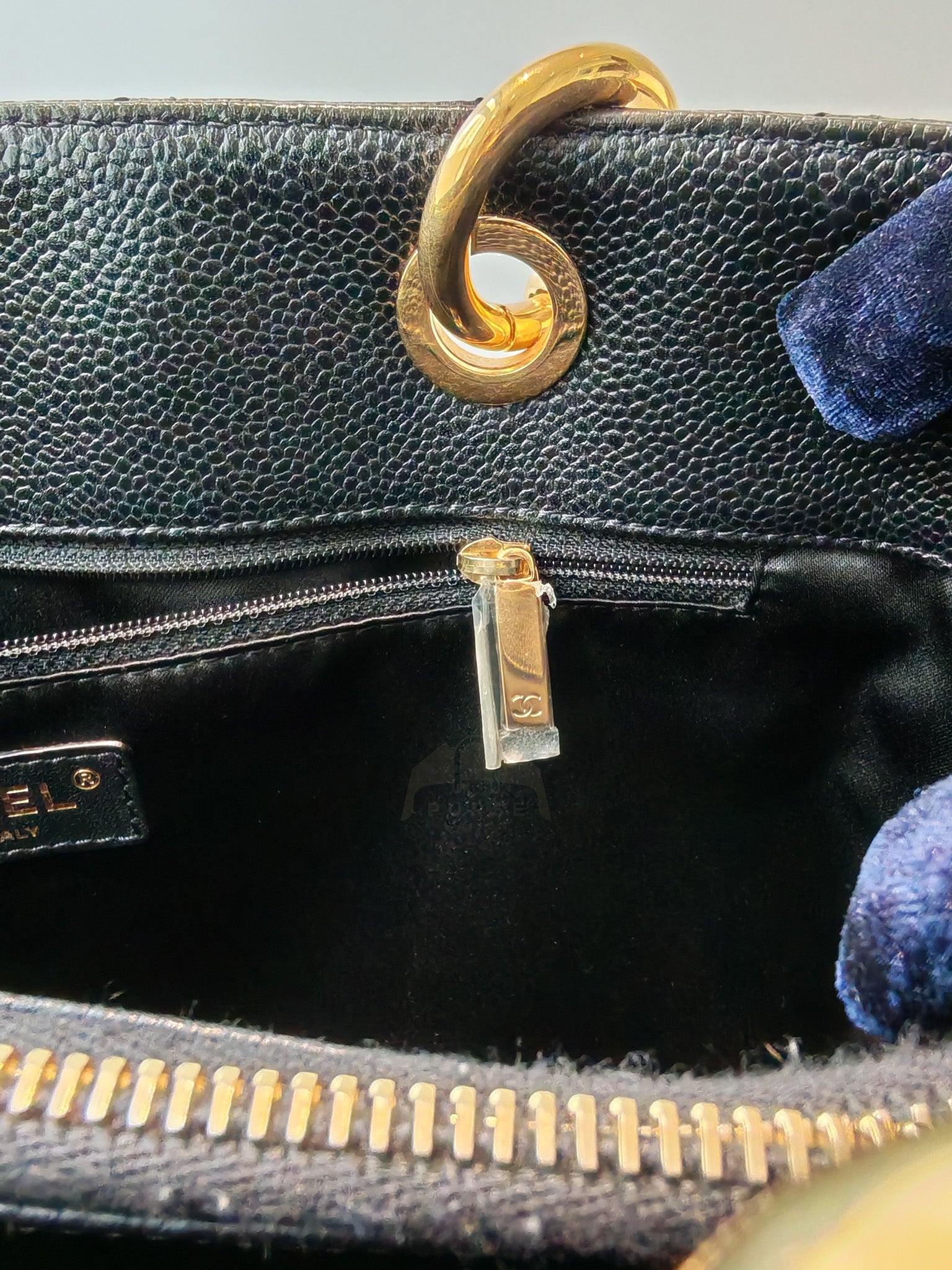 Grand Shopping Tote (GST) in Black Caviar Leather and Gold Hardware Series 21